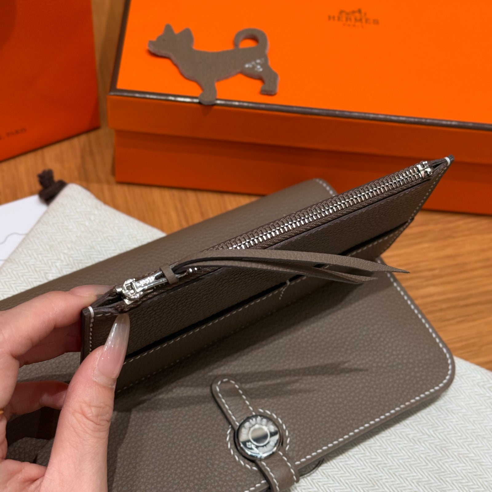 에르메스 도곤 장지갑 토고