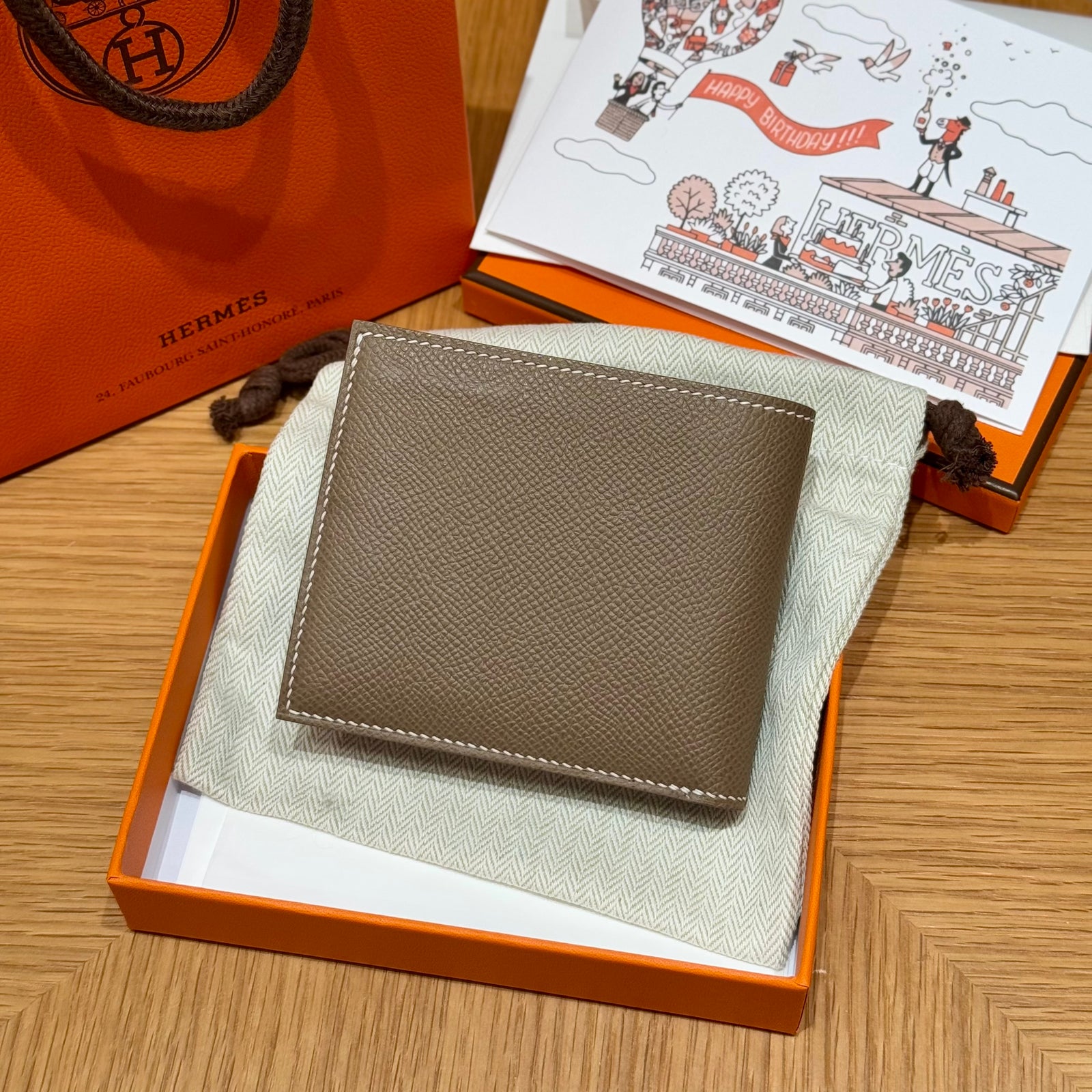 에르메스 시티즌 트윌 컴팩트 반지갑 앱송