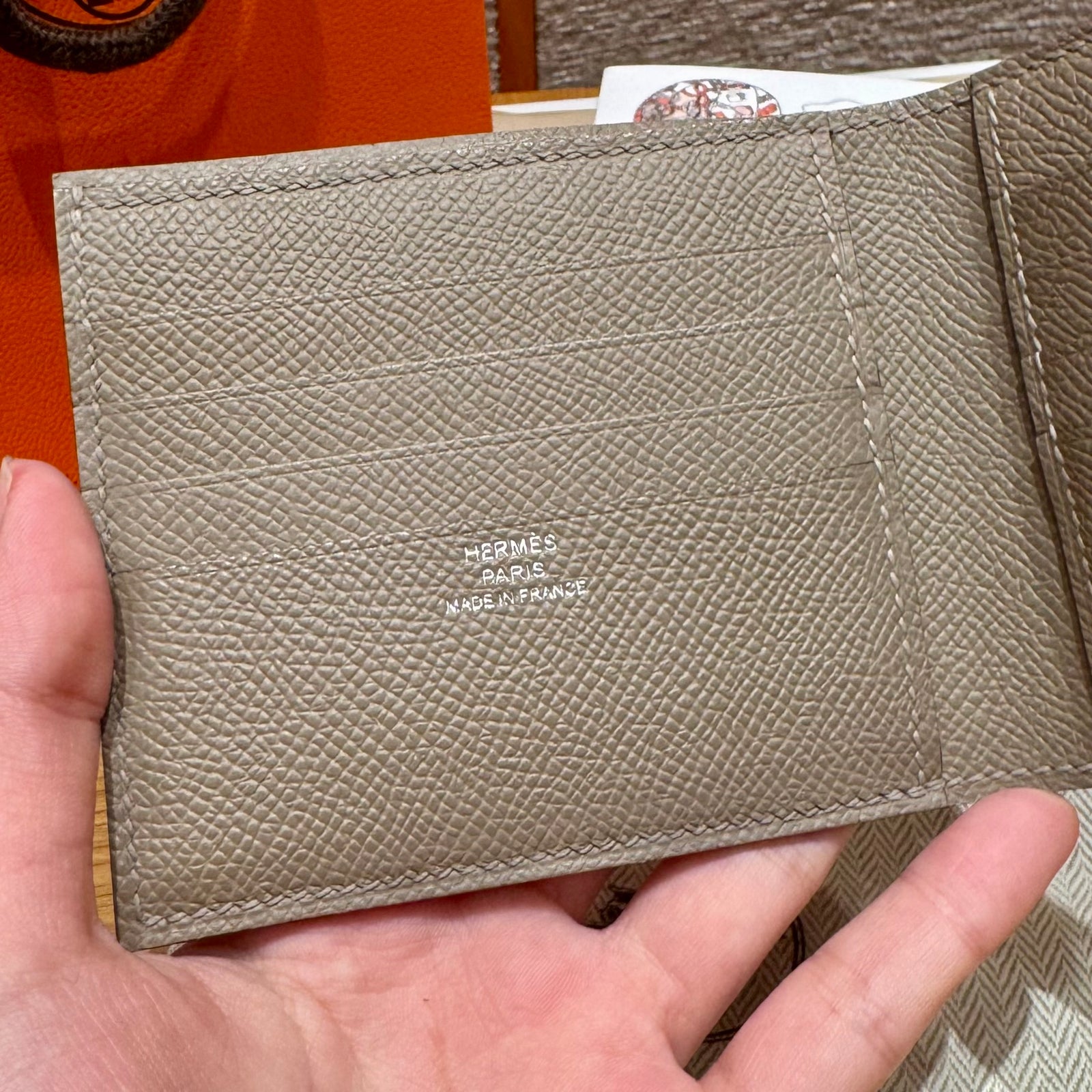 에르메스 시티즌 트윌 컴팩트 반지갑 앱송