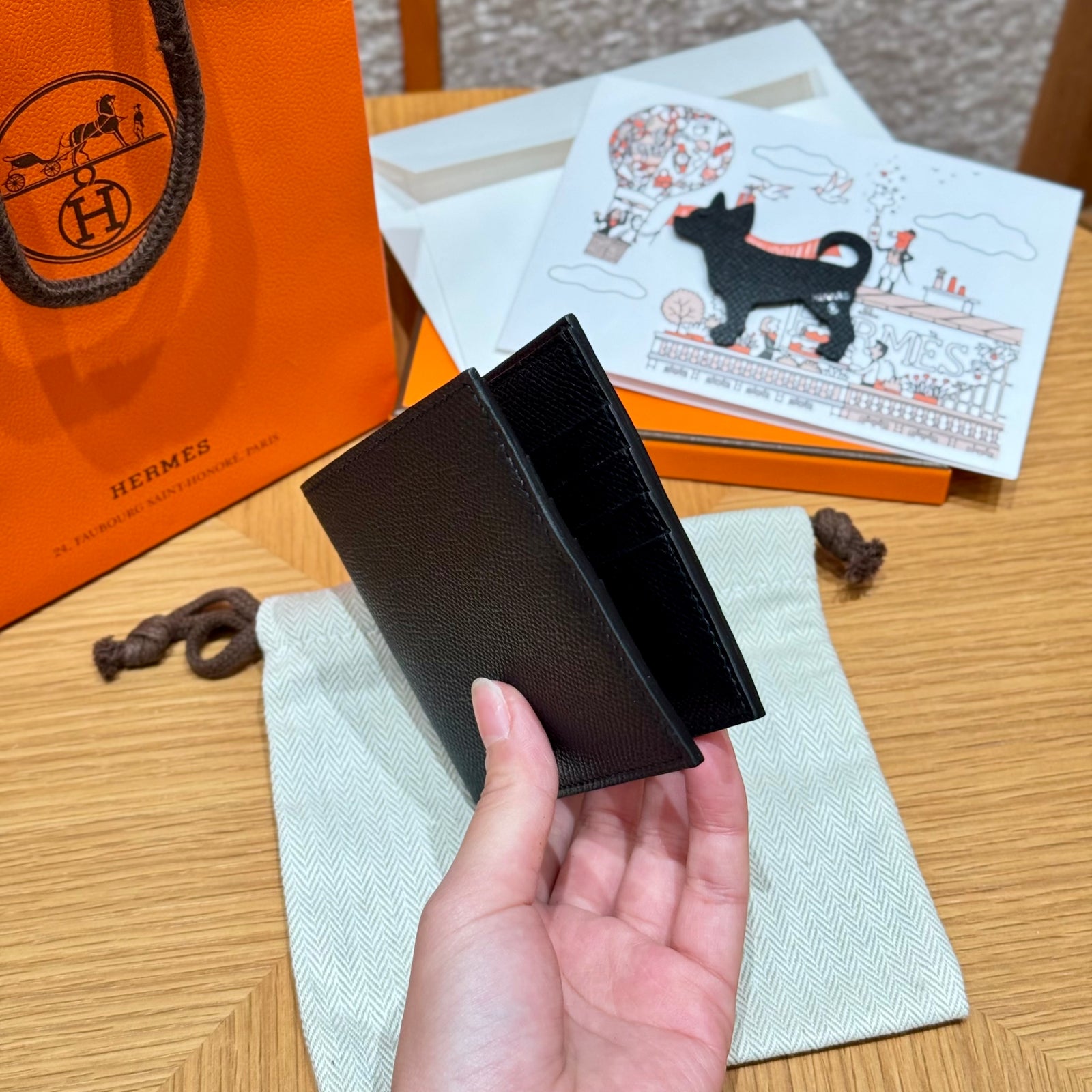 에르메스 시티즌 트윌 컴팩트 반지갑 앱송