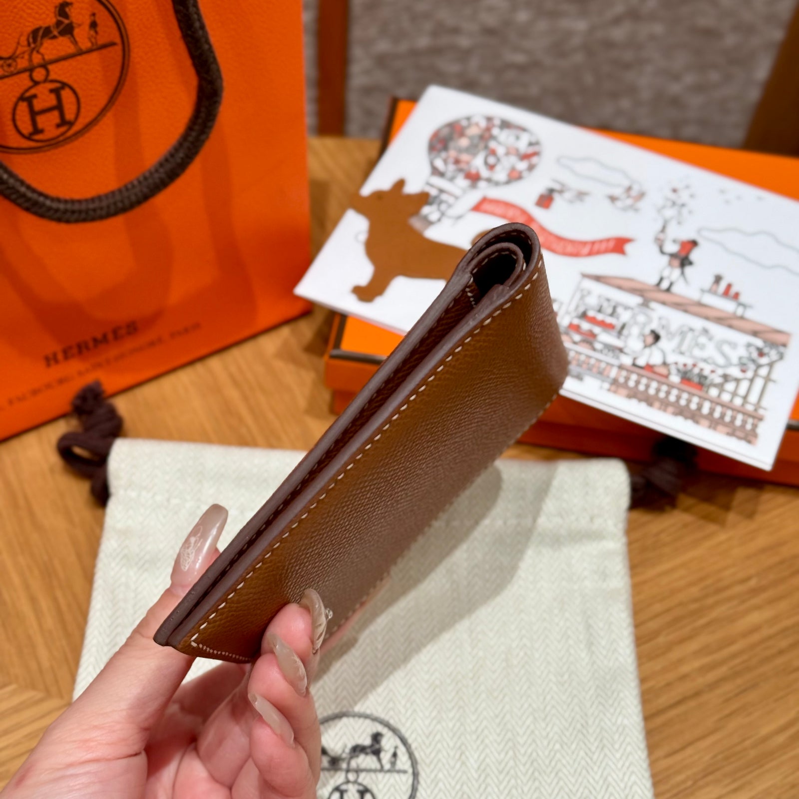 에르메스 시티즌 트윌 컴팩트 반지갑 앱송