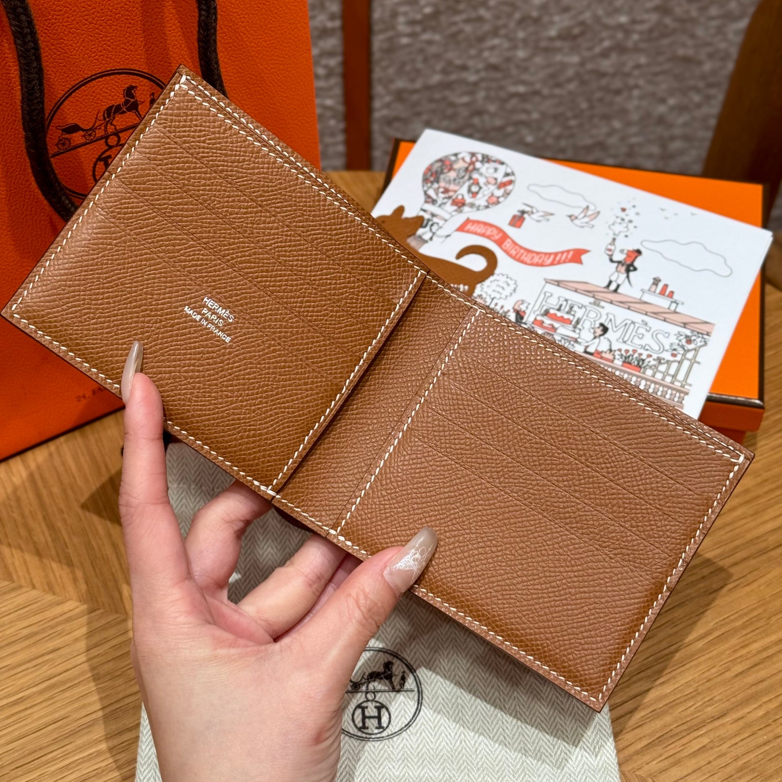 에르메스 시티즌 트윌 컴팩트 반지갑 앱송