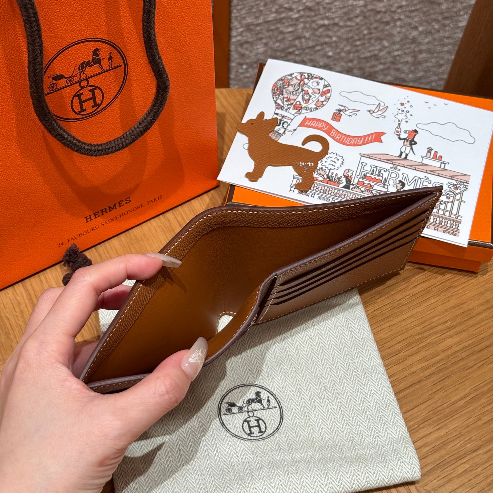 에르메스 시티즌 트윌 컴팩트 반지갑 앱송