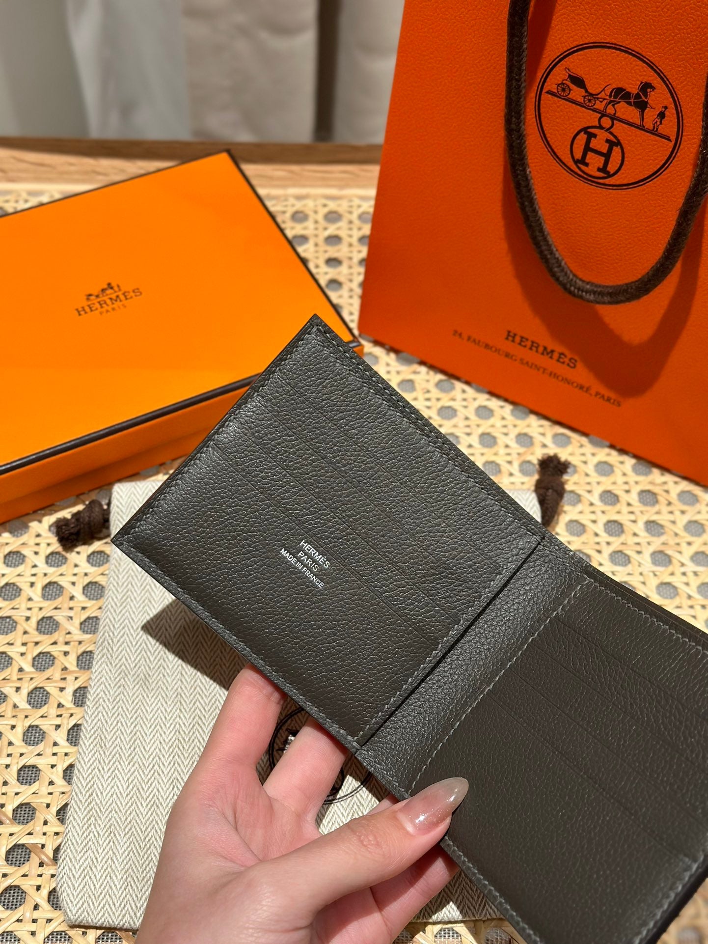 에르메스 시티즌 트윌 컴팩트 반지갑 에버컬러