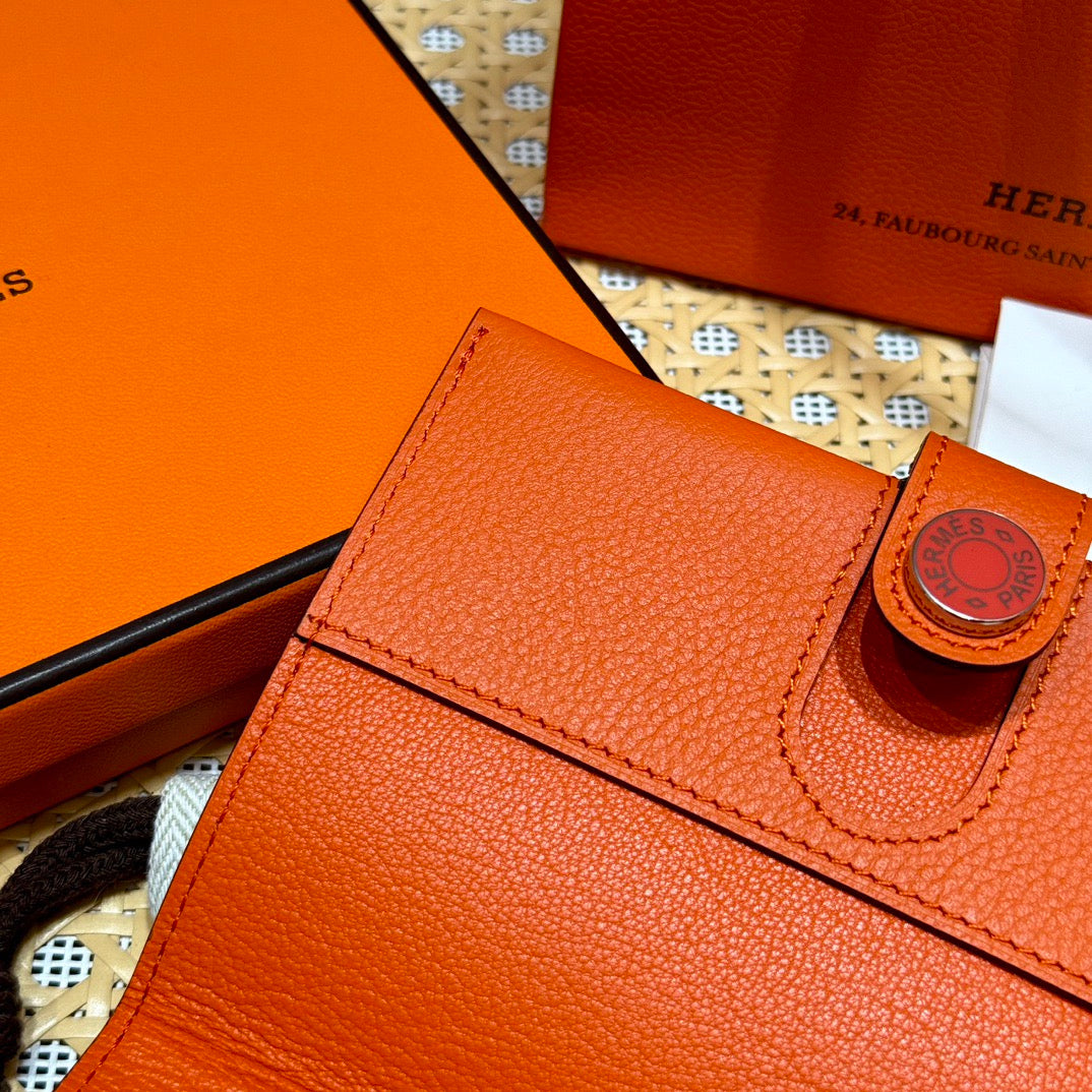 에르메스 RMS 여권 지갑 에버컬러