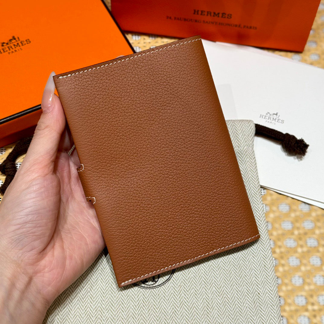 에르메스 RMS 여권 지갑 에버컬러