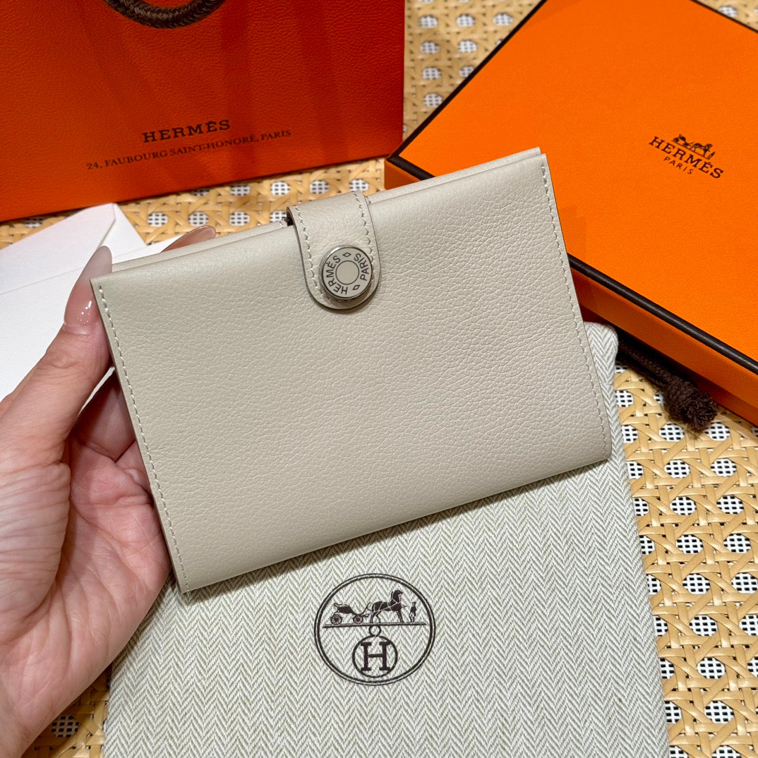 에르메스 RMS 여권 지갑 에버컬러