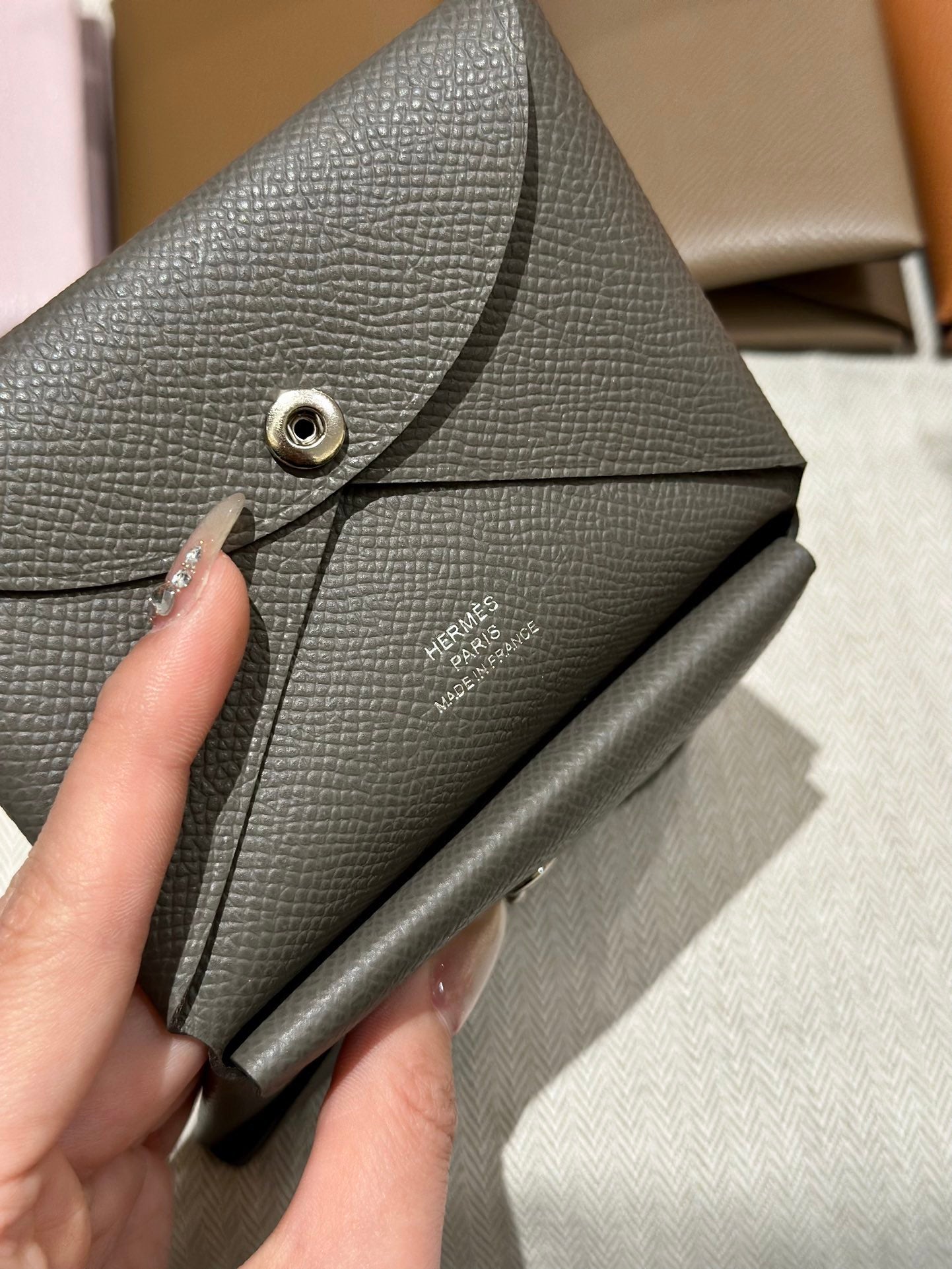 에르메스 칼비 듀오 카드지갑 앱송