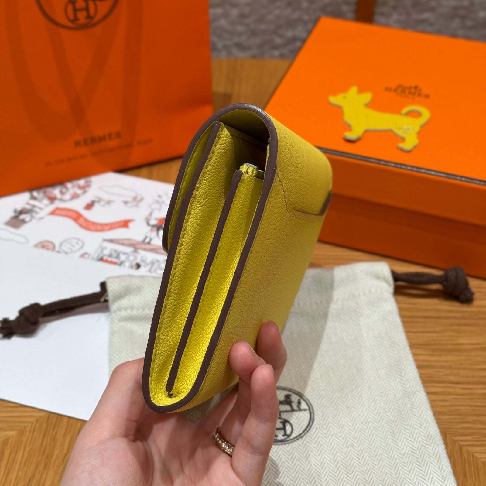 에르메스 콘스탄스 컴팩트 반지갑 에버컬러