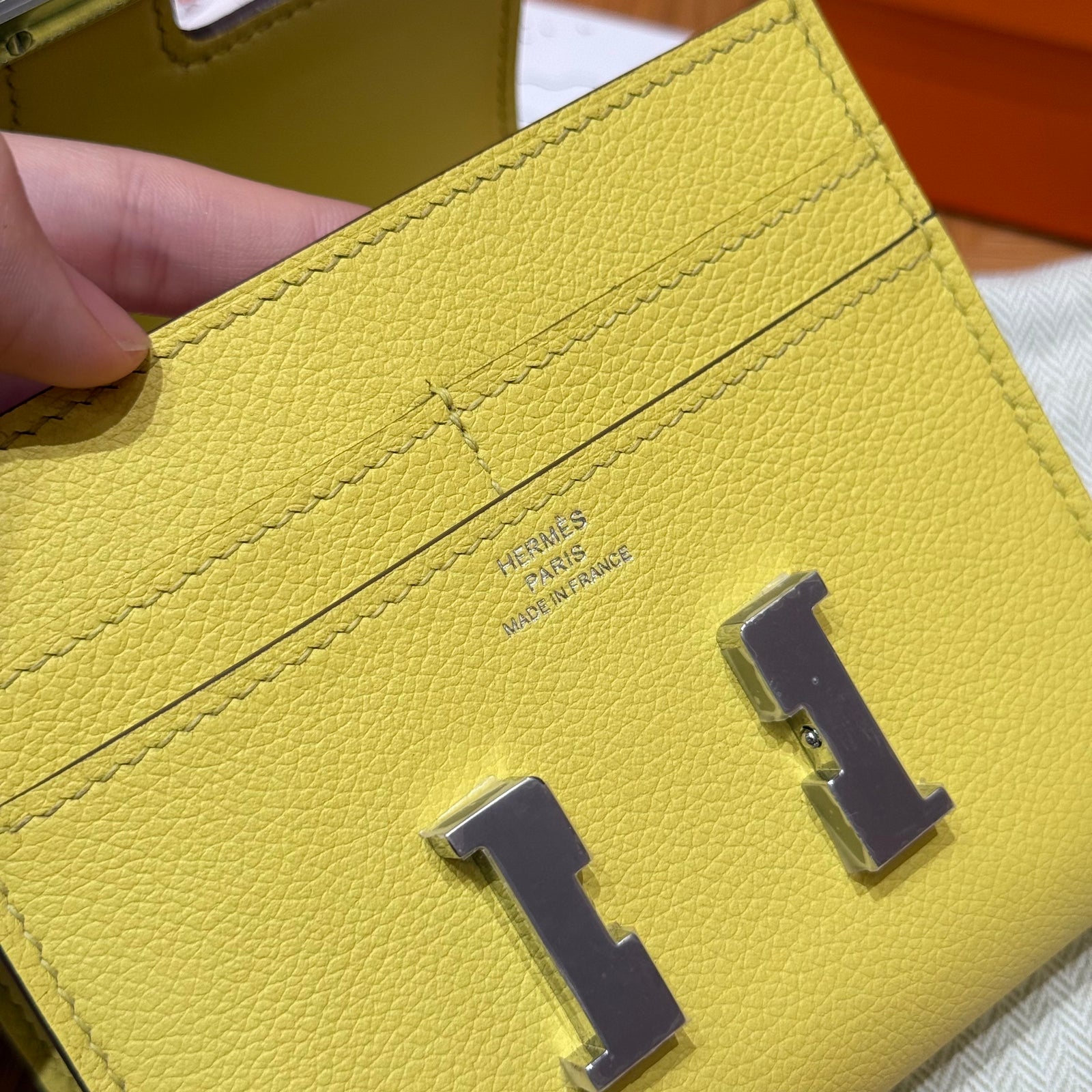 에르메스 콘스탄스 컴팩트 반지갑 에버컬러