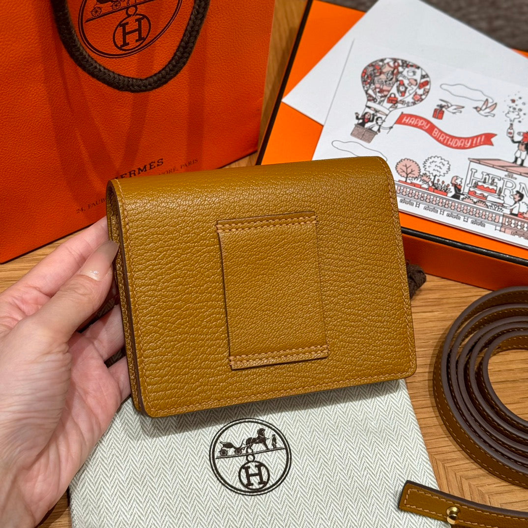 에르메스 롤리스 슬림 지갑 미조레