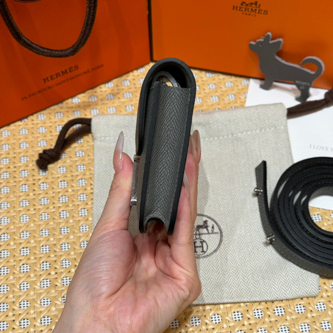 에르메스 콘스탄스 슬림 지갑 앱송