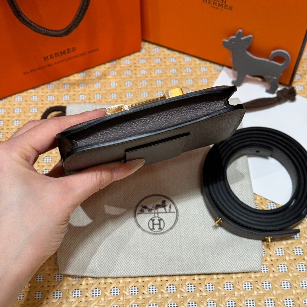 에르메스 콘스탄스 슬림 지갑 앱송