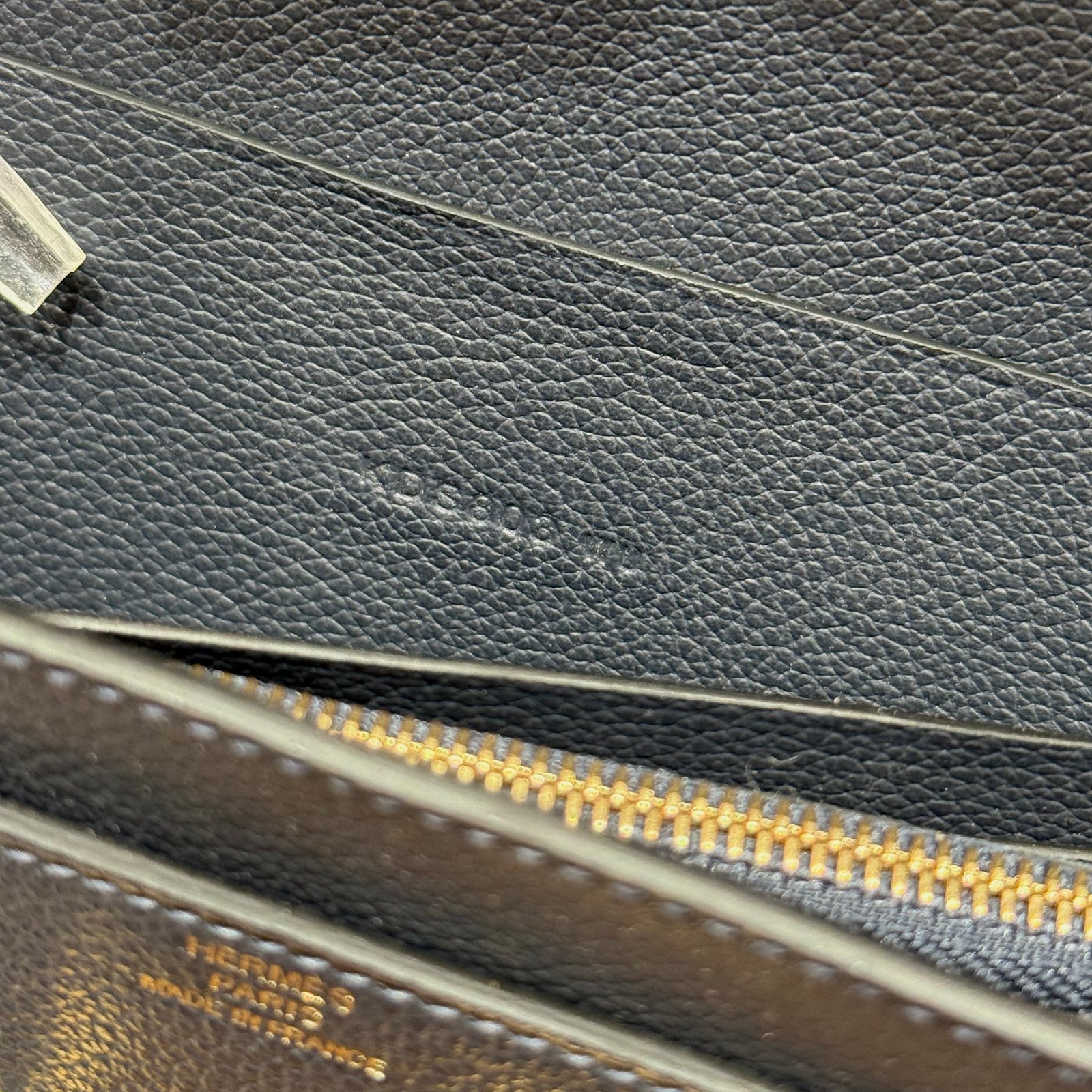 에르메스 콘스탄스 투고 앱송