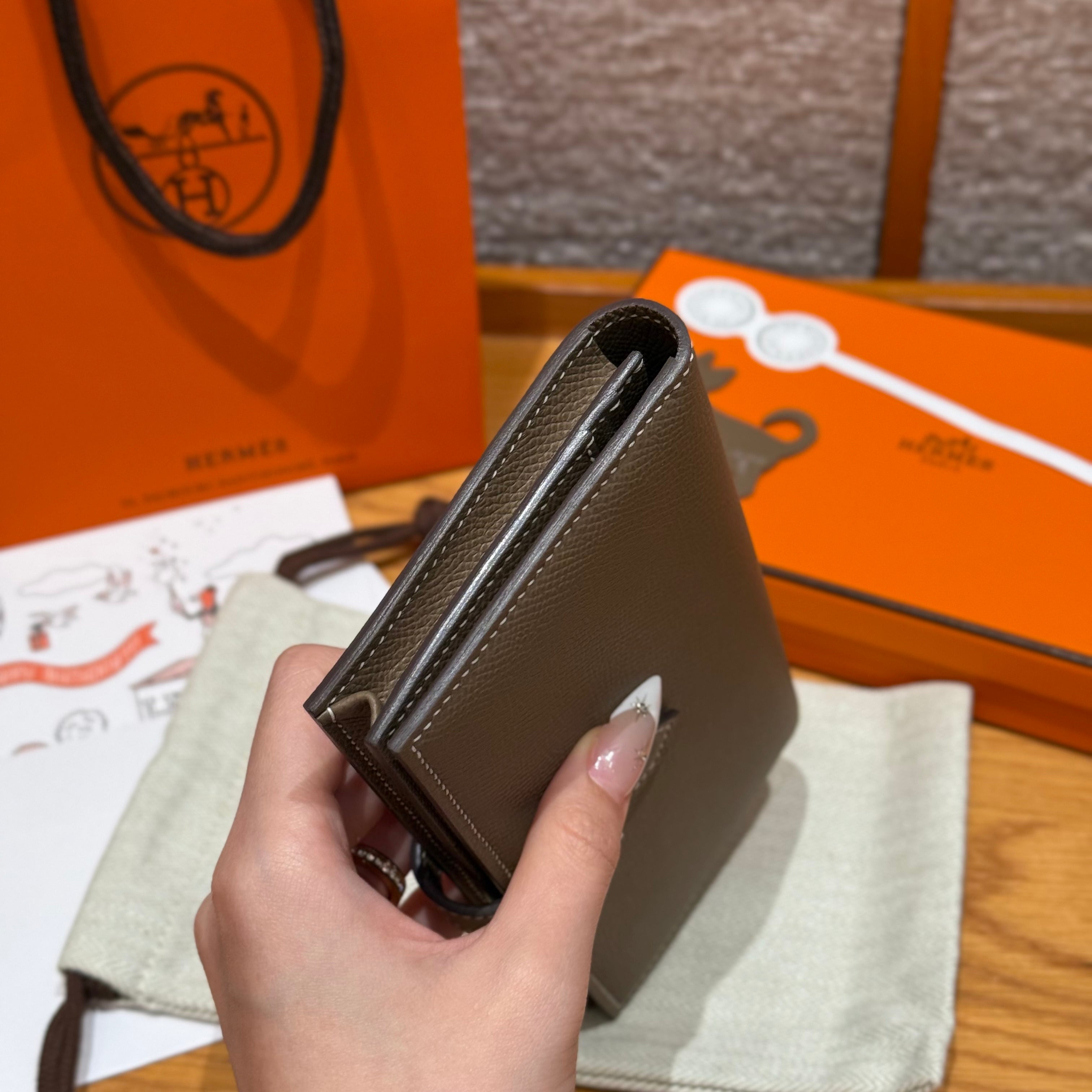 에르메스 베안 장지갑 앱송 (에토프)