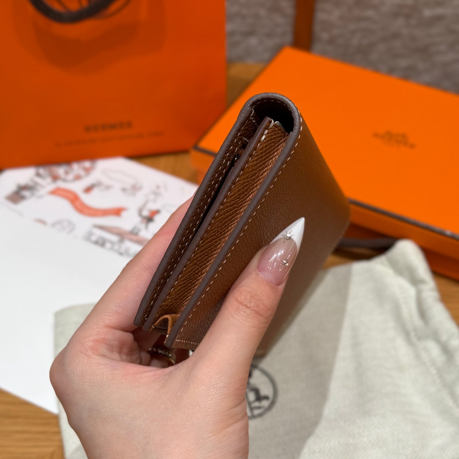 에르메스 베안 장지갑 앱송 (골드)