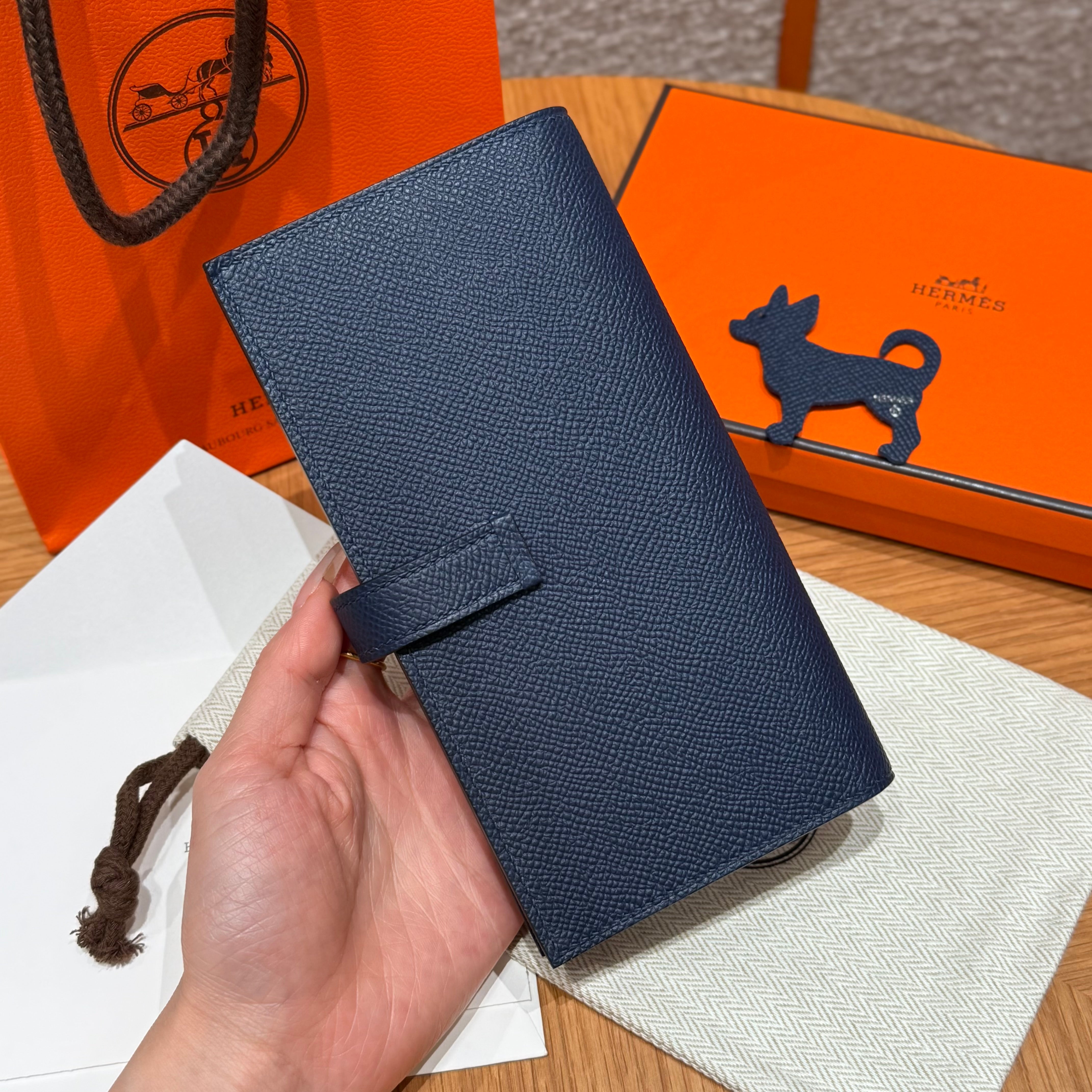 에르메스 베안 장지갑 앱송 (블루늬)