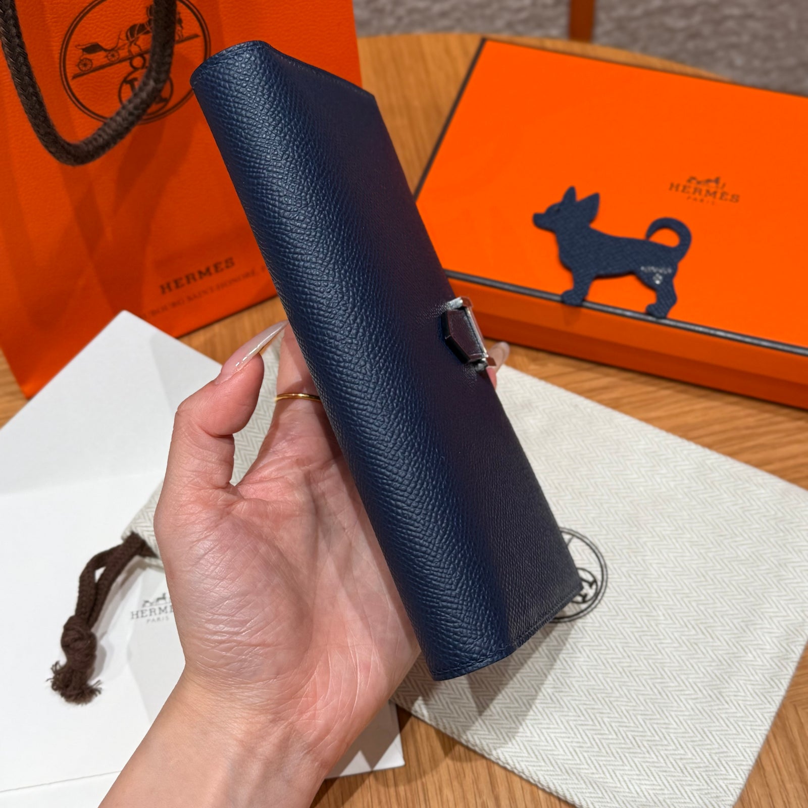 에르메스 베안 장지갑 앱송 (블루늬)