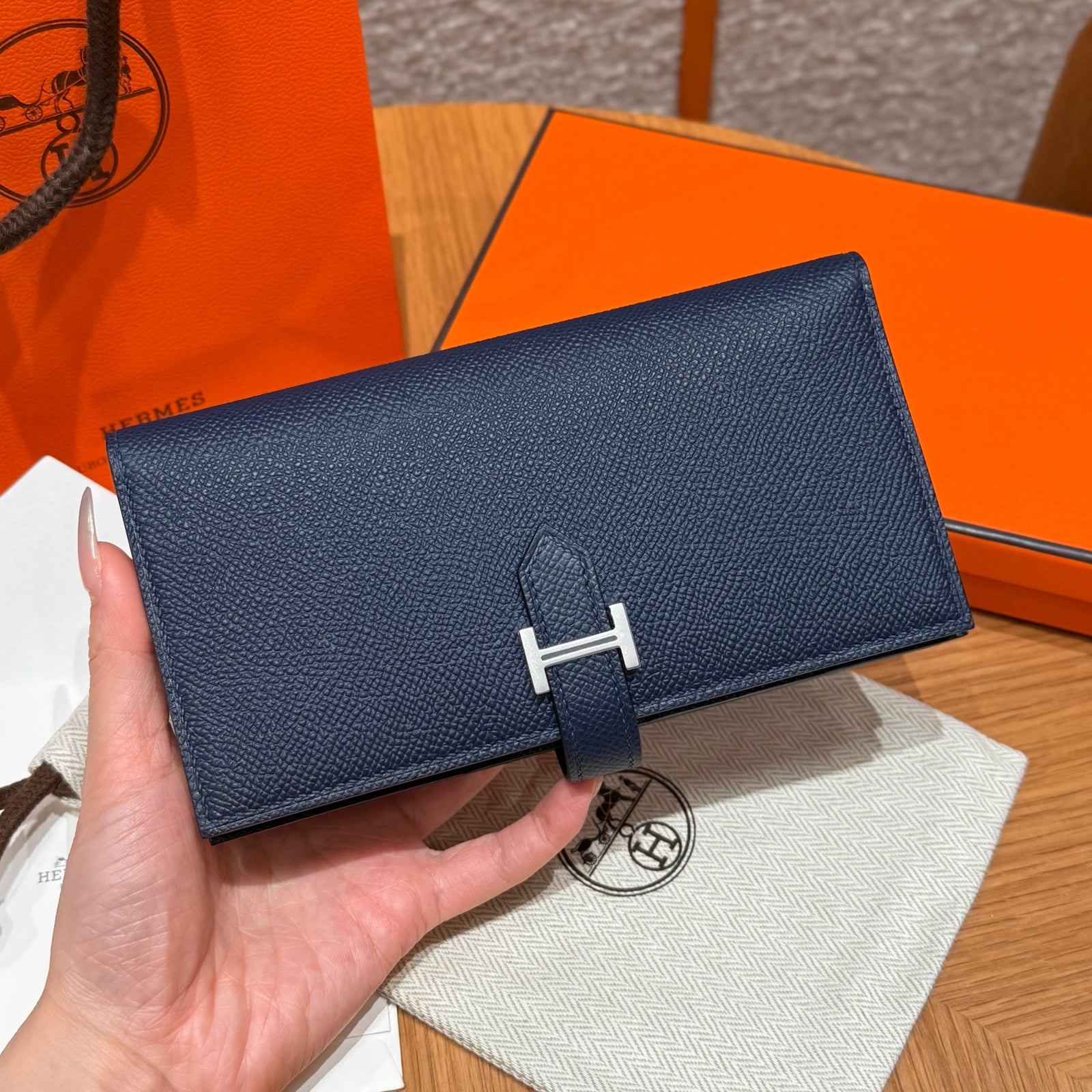 에르메스 베안 장지갑 앱송 (블루늬)