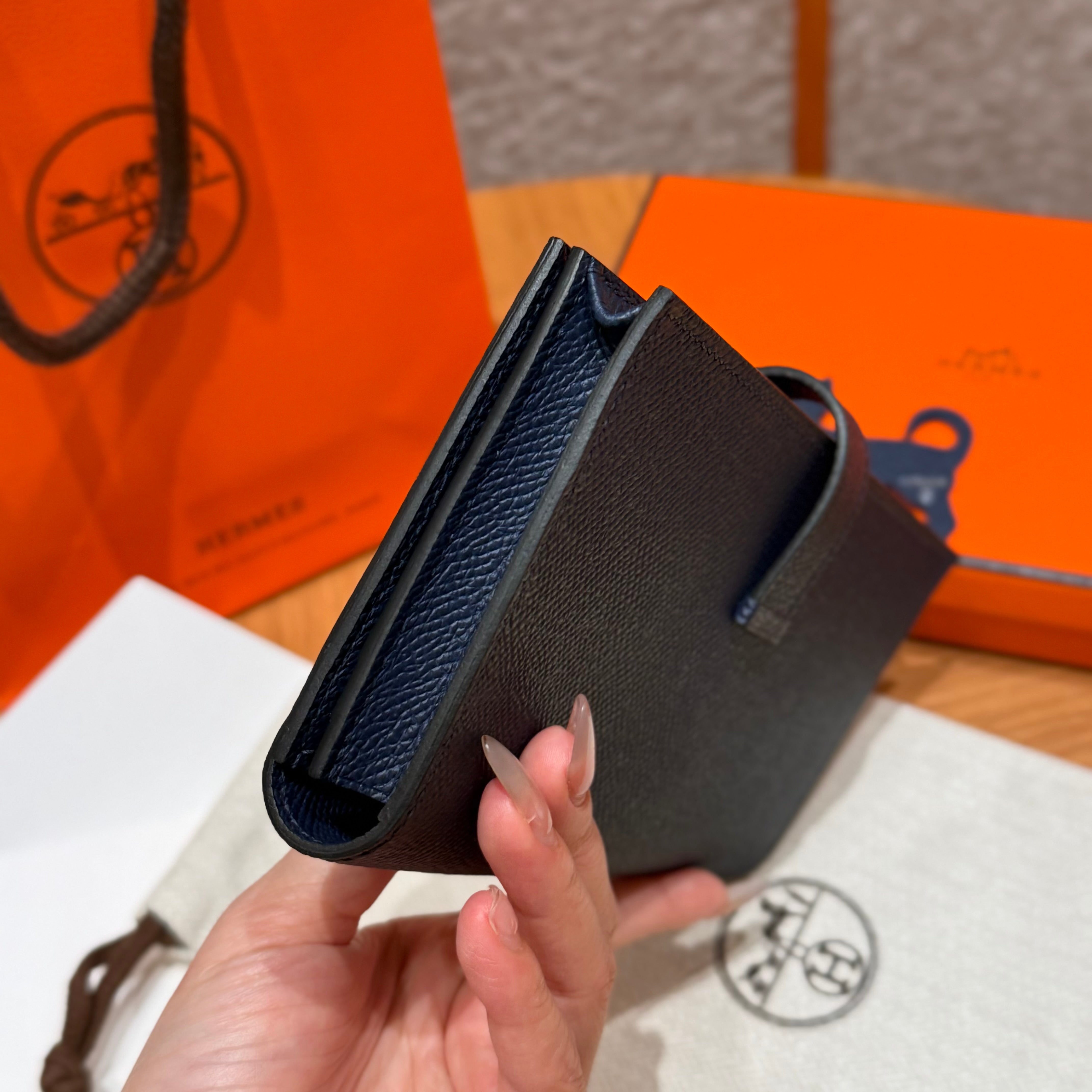 에르메스 베안 장지갑 앱송 (블루늬)