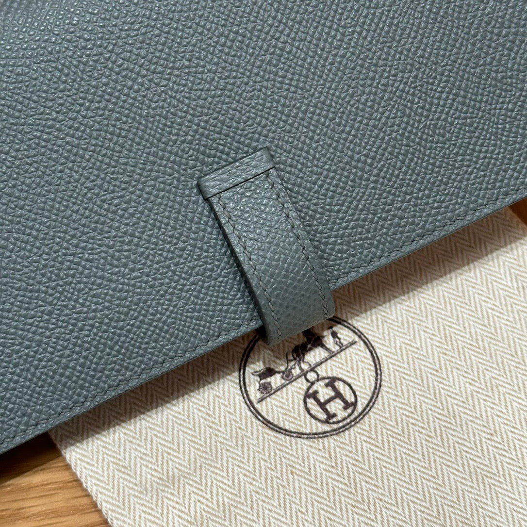 에르메스 베안 장지갑 앱송 (베르트 아망데)