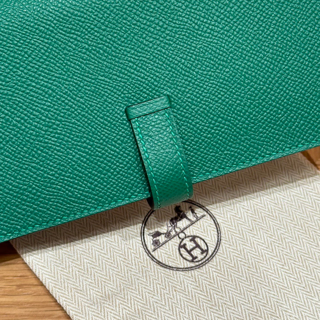 에르메스 베안 장지갑 앱송 (베르트 베르티고)