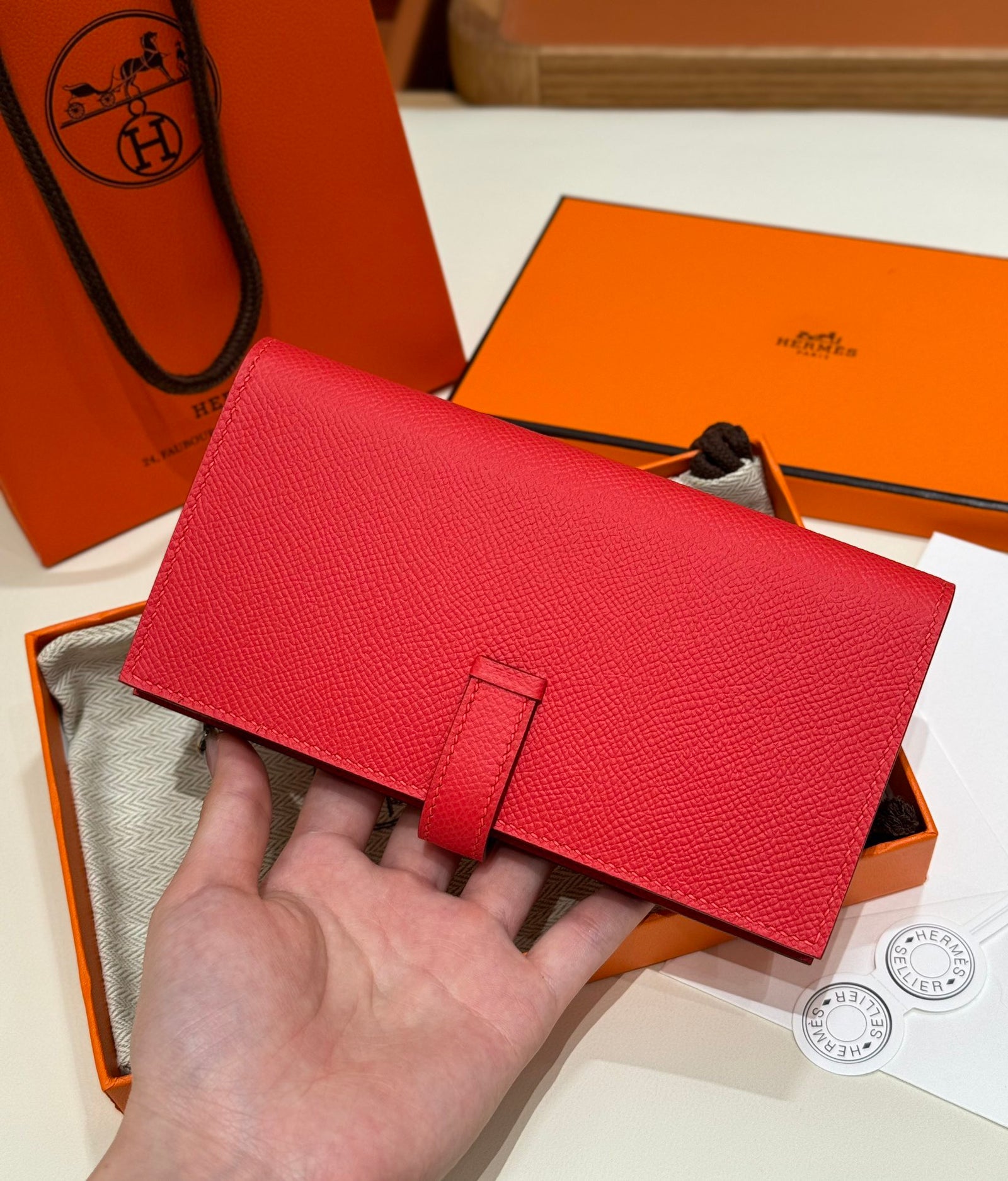 에르메스 베안 장지갑 앱송 (부겐빌리에)