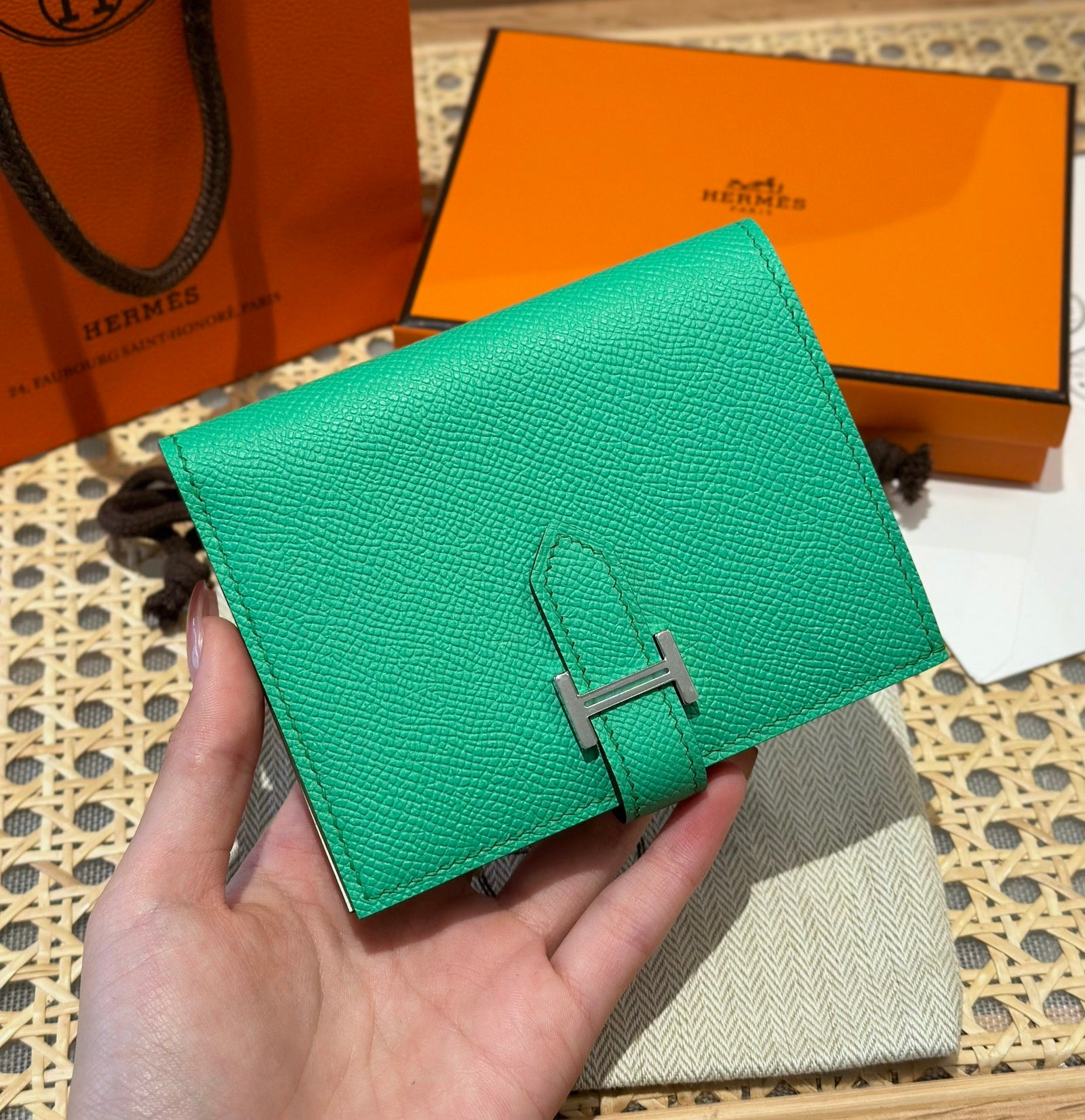 에르메스 베안 컴팩트 지갑 앱송 은장