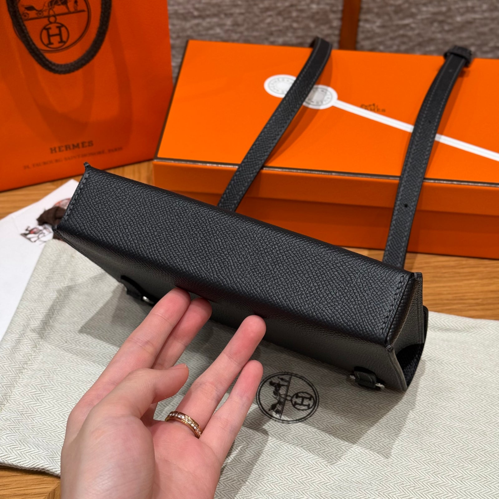 에르메스 H 스냅 장지갑 앱송