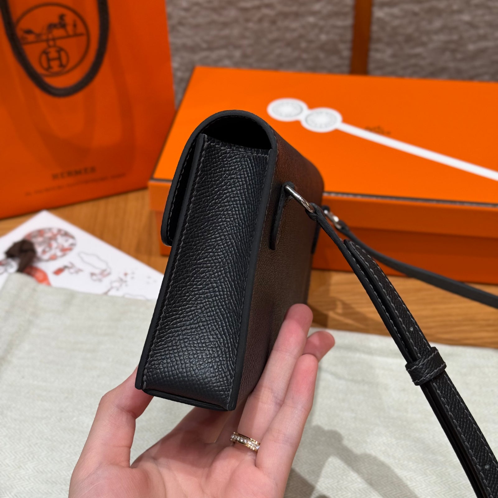 에르메스 H 스냅 장지갑 앱송