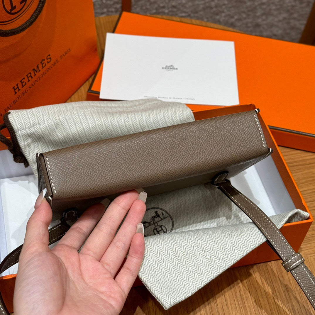 에르메스 H 스냅 장지갑 앱송