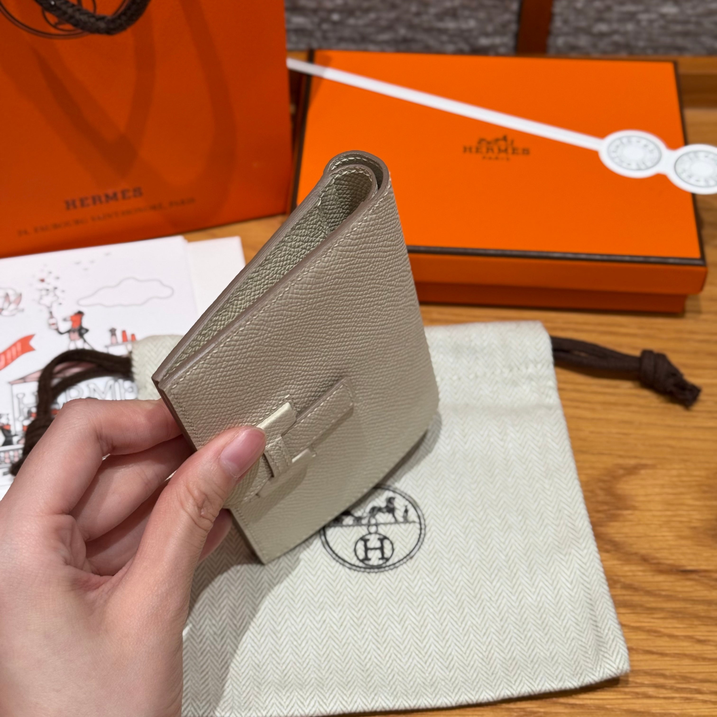 에르메스 H 파상트 반지갑 앱송