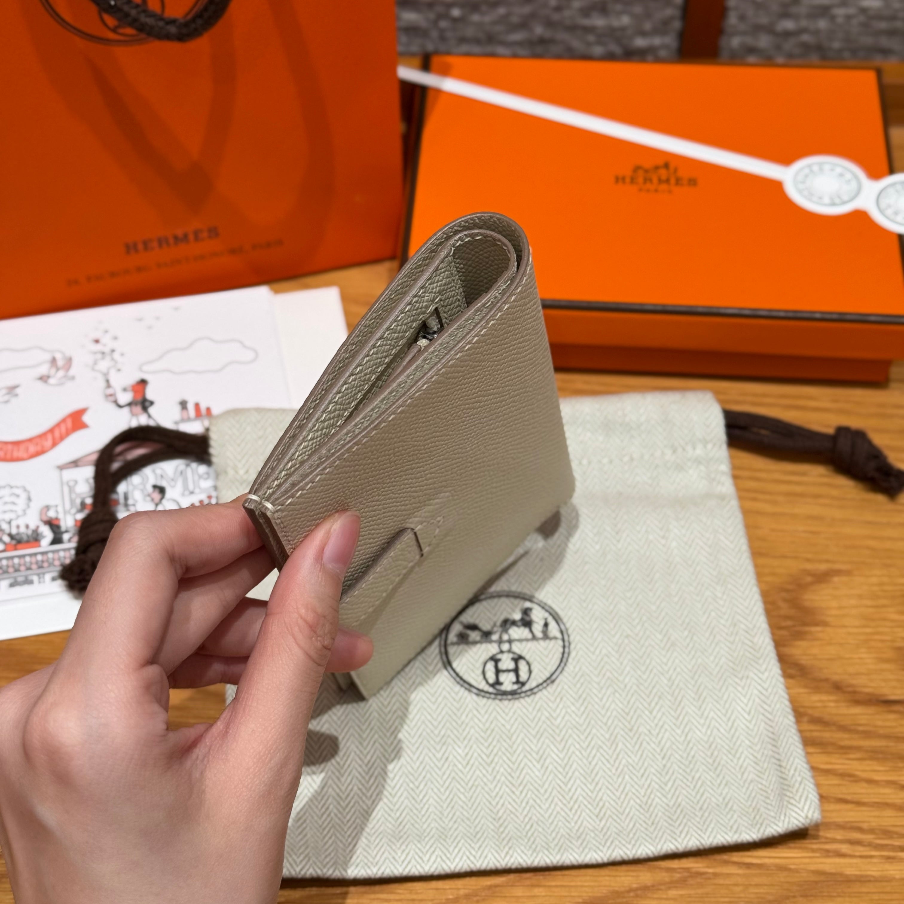 에르메스 H 파상트 반지갑 앱송