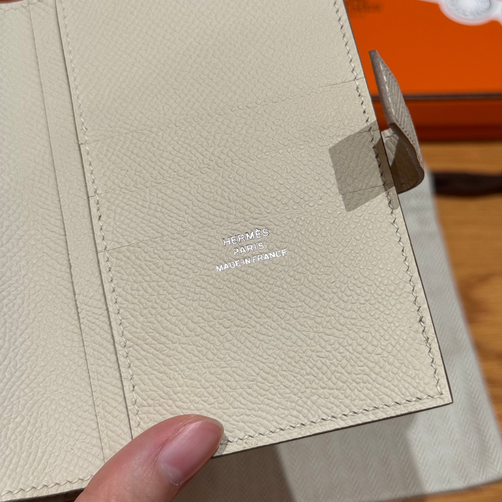 에르메스 H 파상트 반지갑 앱송