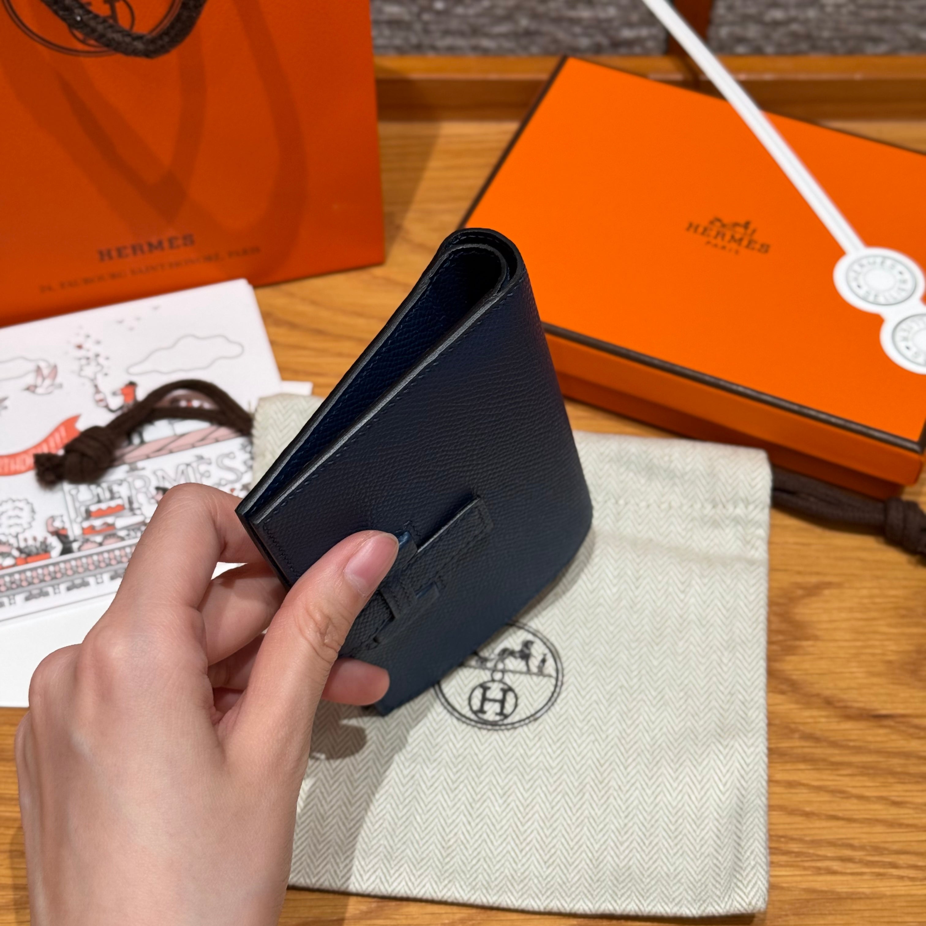 에르메스 H 파상트 반지갑 앱송