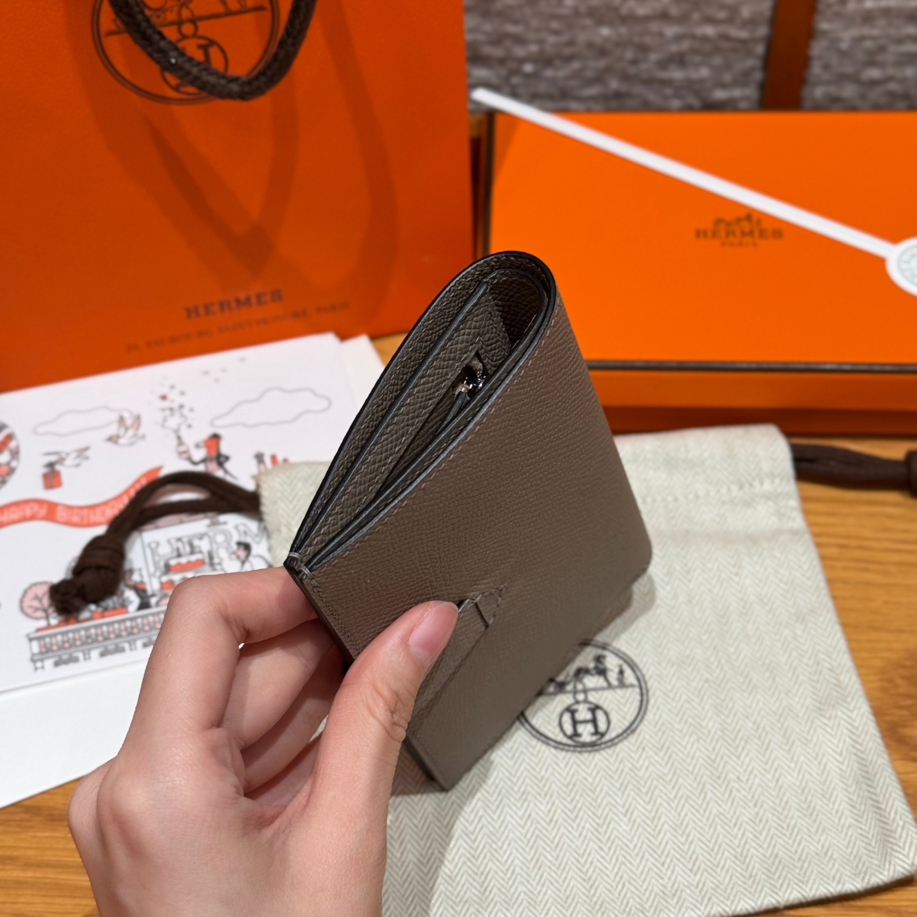 에르메스 H 파상트 반지갑 앱송