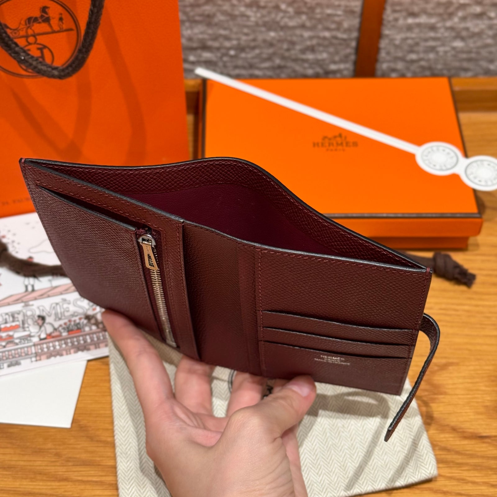 에르메스 H 파상트 반지갑 앱송