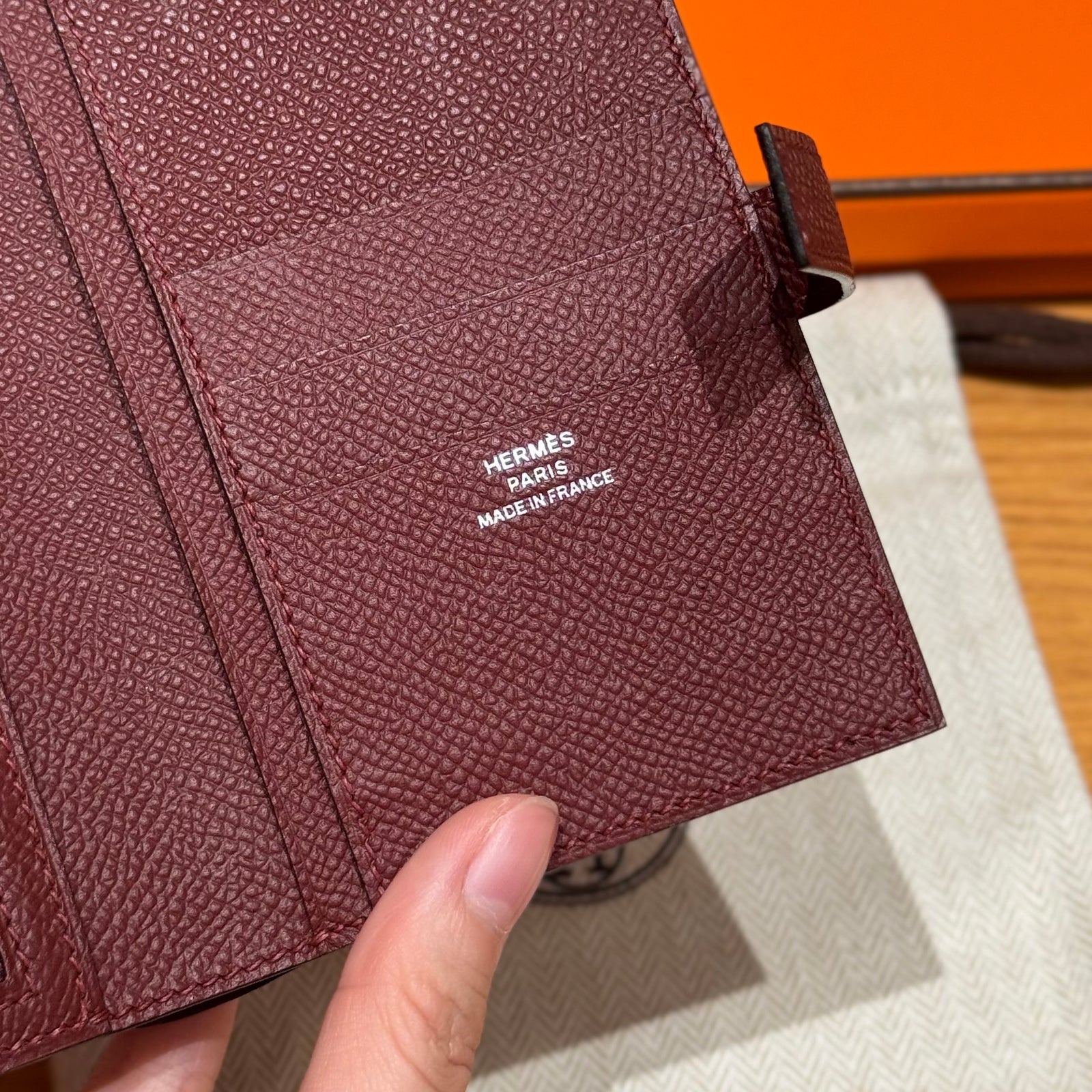 에르메스 H 파상트 반지갑 앱송