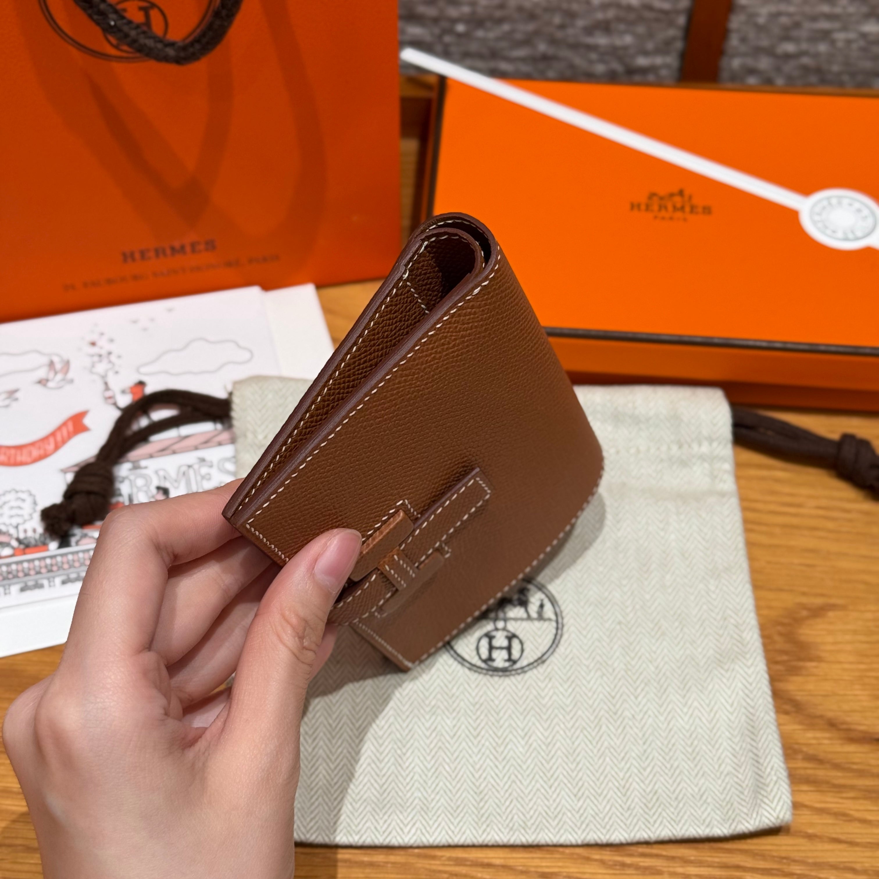 에르메스 H 파상트 반지갑 앱송