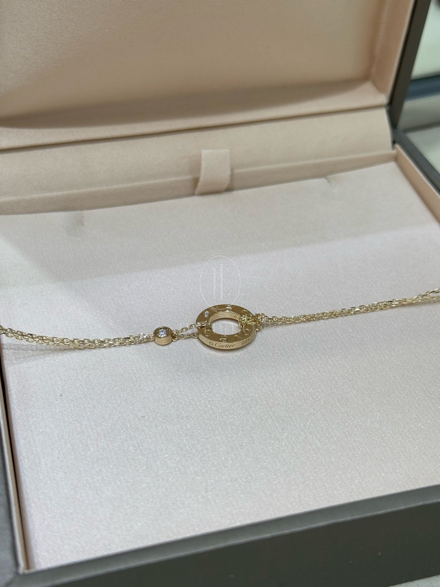 까르띠에 체인 LOVE 브레이슬릿 (18K)
