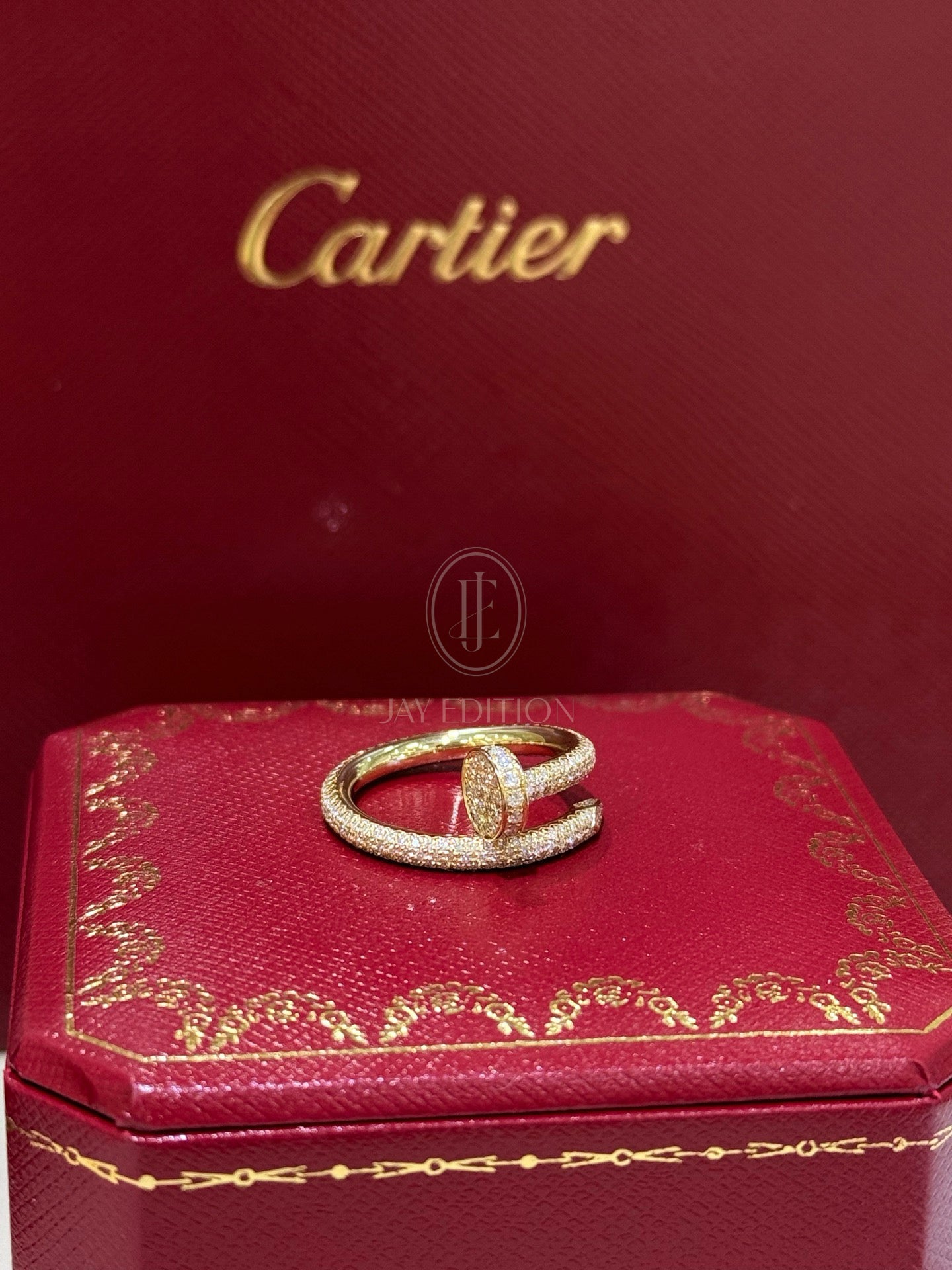 까르띠에 앵끌루 링 클래식 (18K)