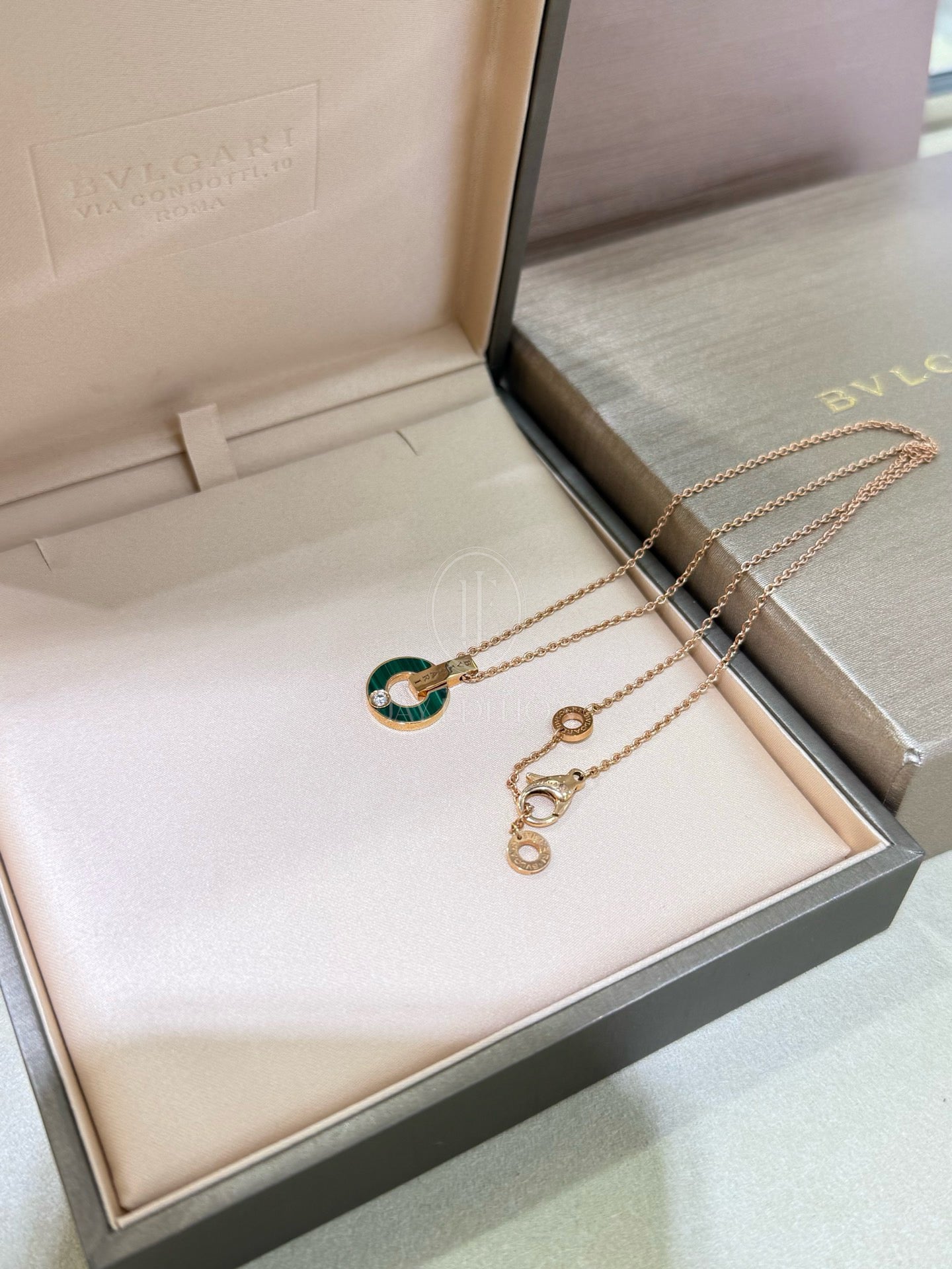 불가리 불가리 네크리스 (18K)