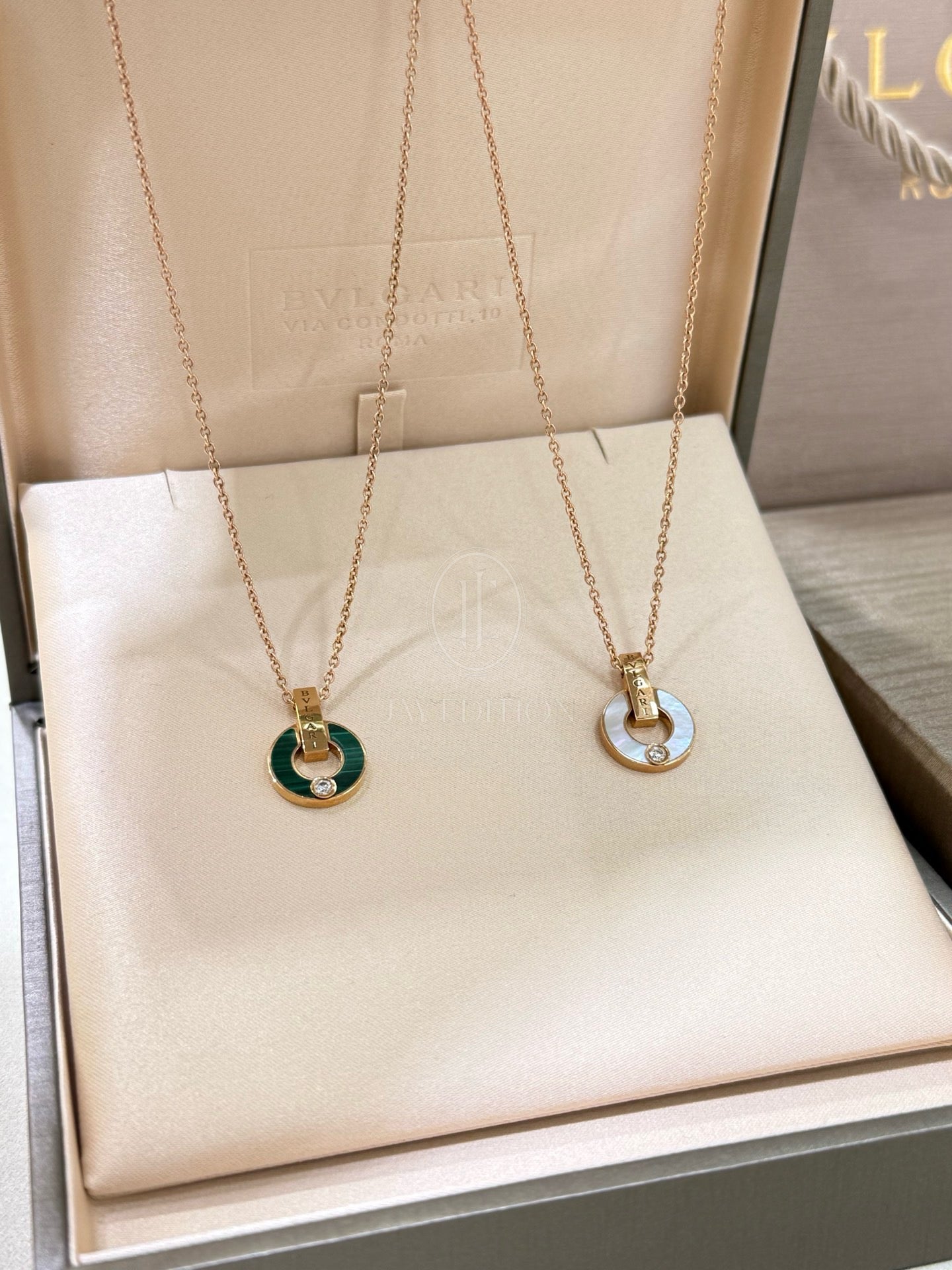 불가리 불가리 네크리스 (18K)