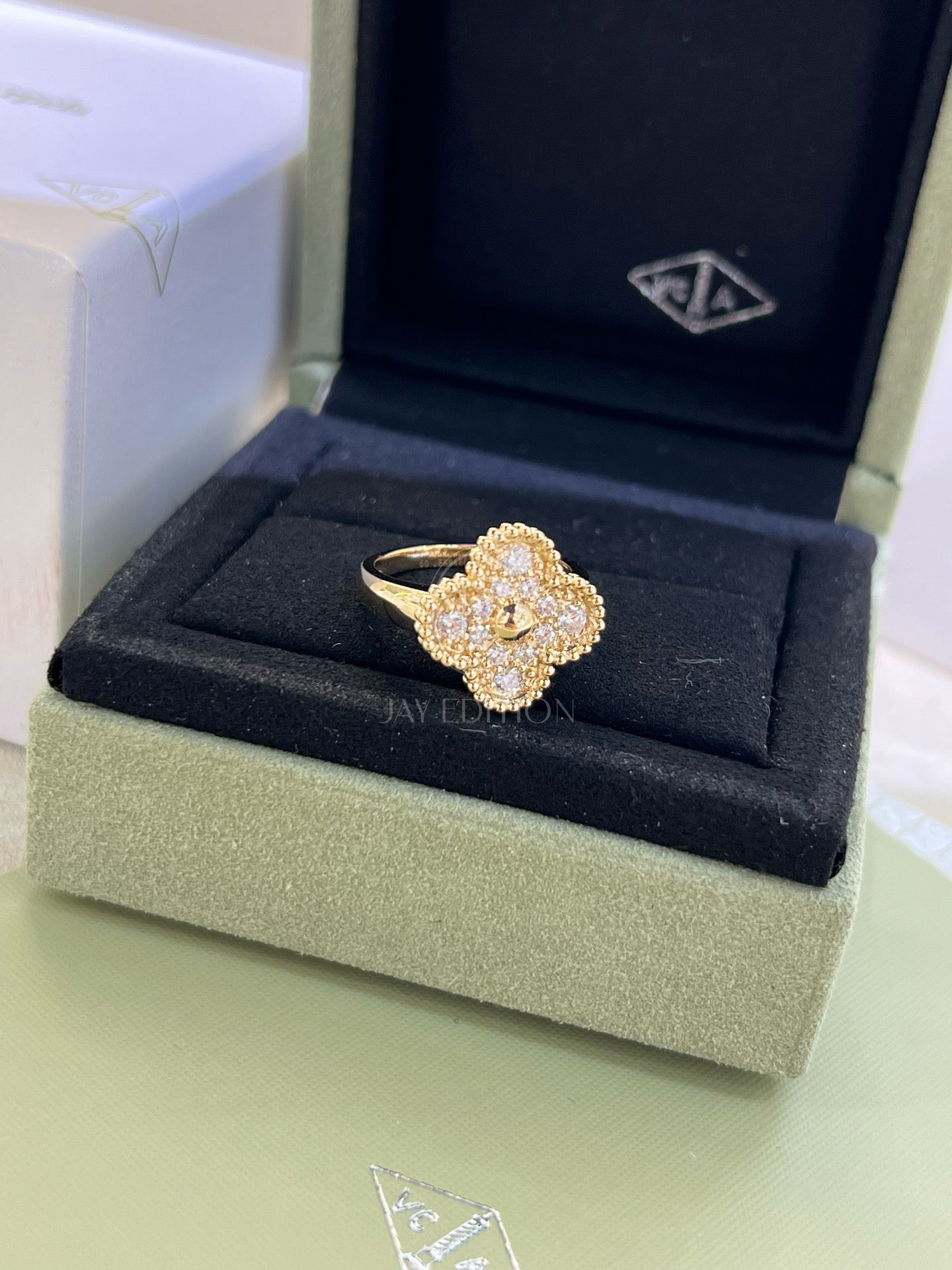 반클리프 빈티지 다이아 알함브라 링 (18K)