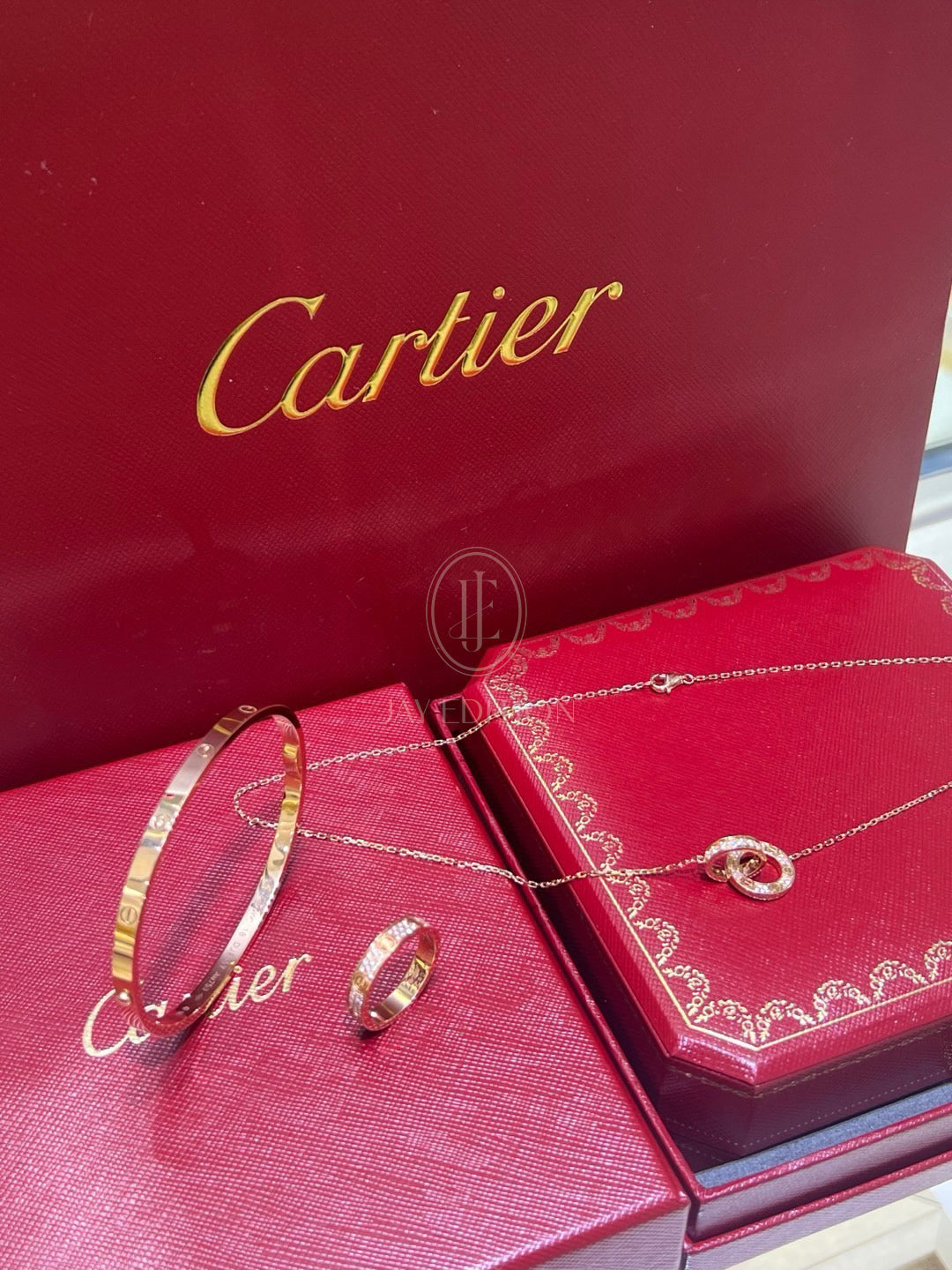 까르띠에 LOVE 팬던트 네크리스 (18K)