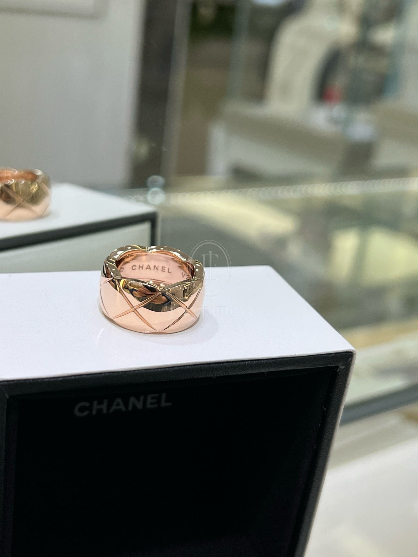 샤넬 코코크러쉬 링 (18K)