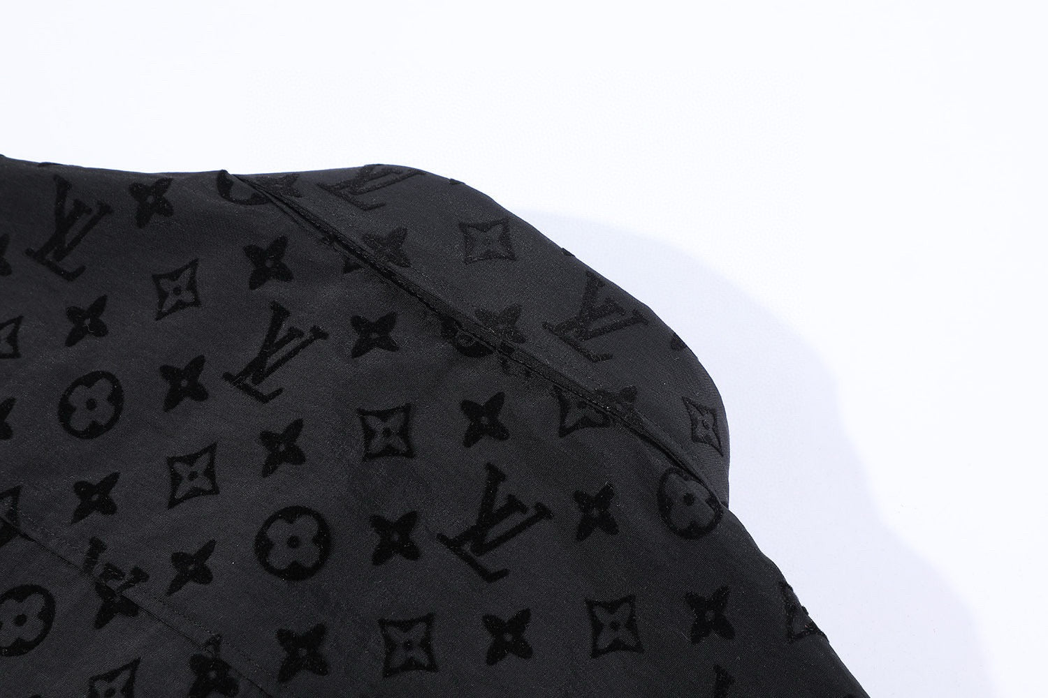 루이비통 모노그램 플록 셔츠