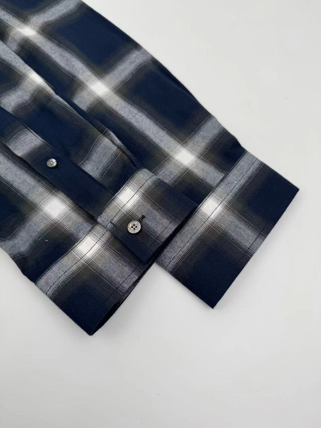 아크네 스튜디오 네이비 버튼업 셔츠