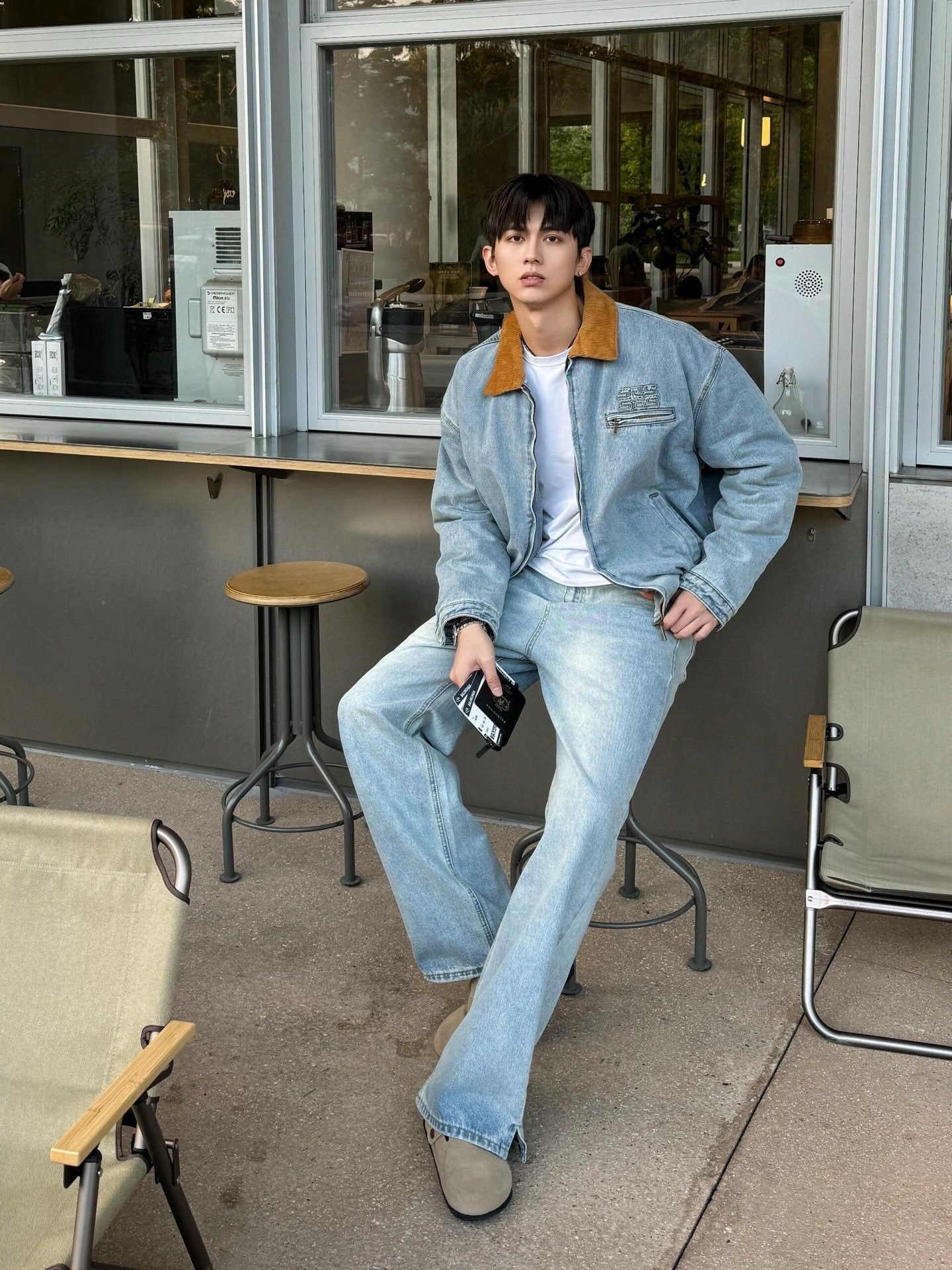 미우미우 데님 자켓 벨벳 칼라 사파이어 블루