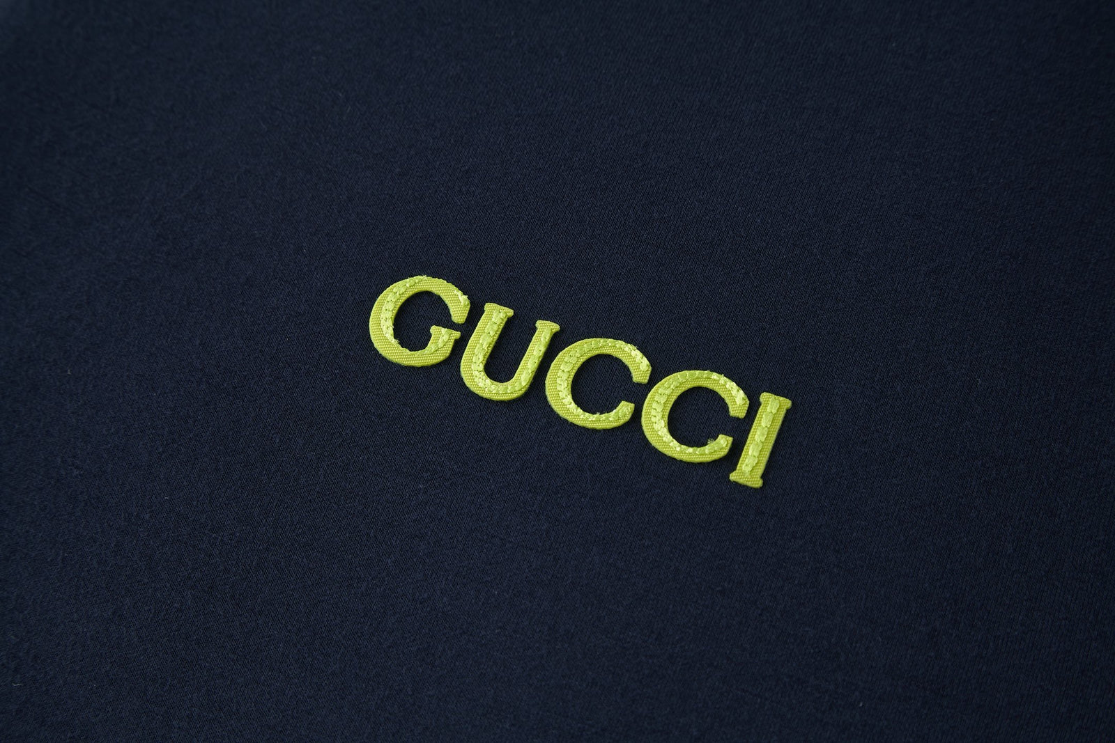 구찌 패치 저지 하프 지퍼 재킷